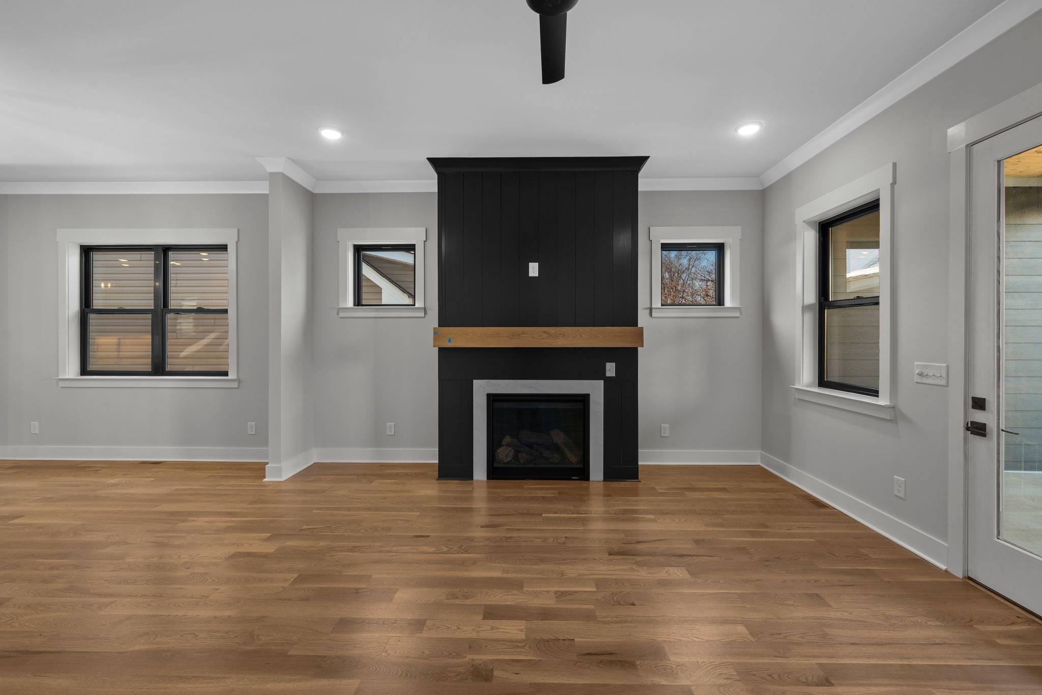 5406 Michigan Ave Unit: B