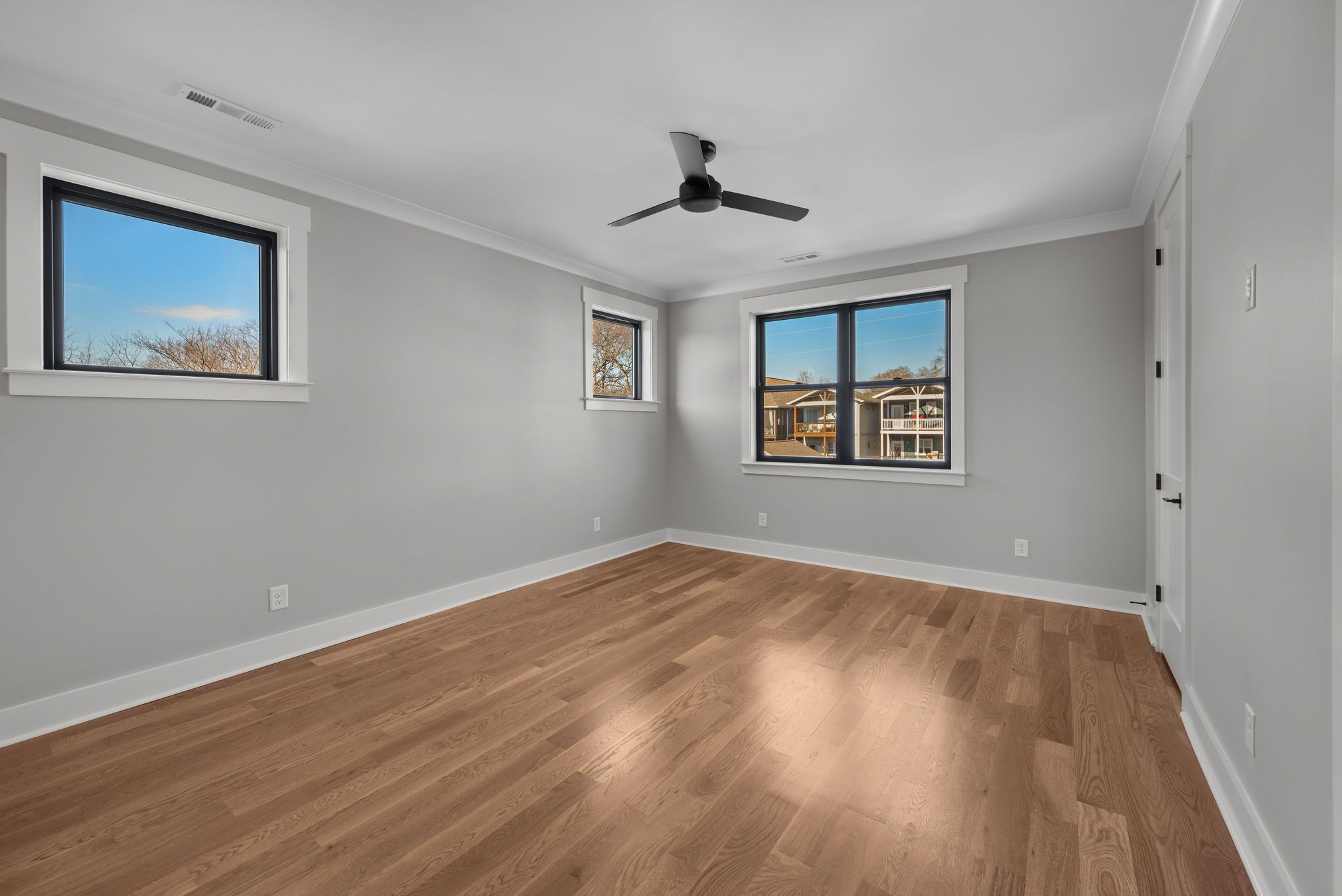 5406 Michigan Ave Unit: B