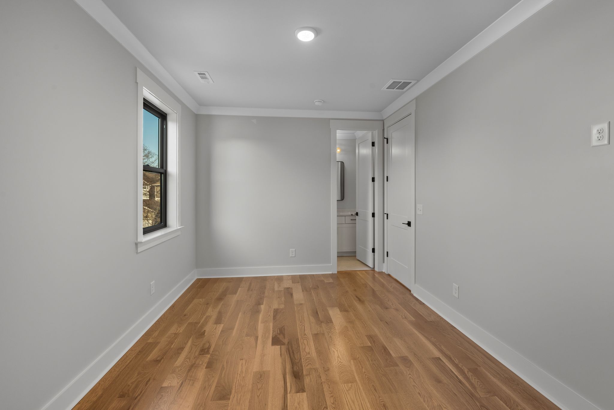 5406 Michigan Ave Unit: B