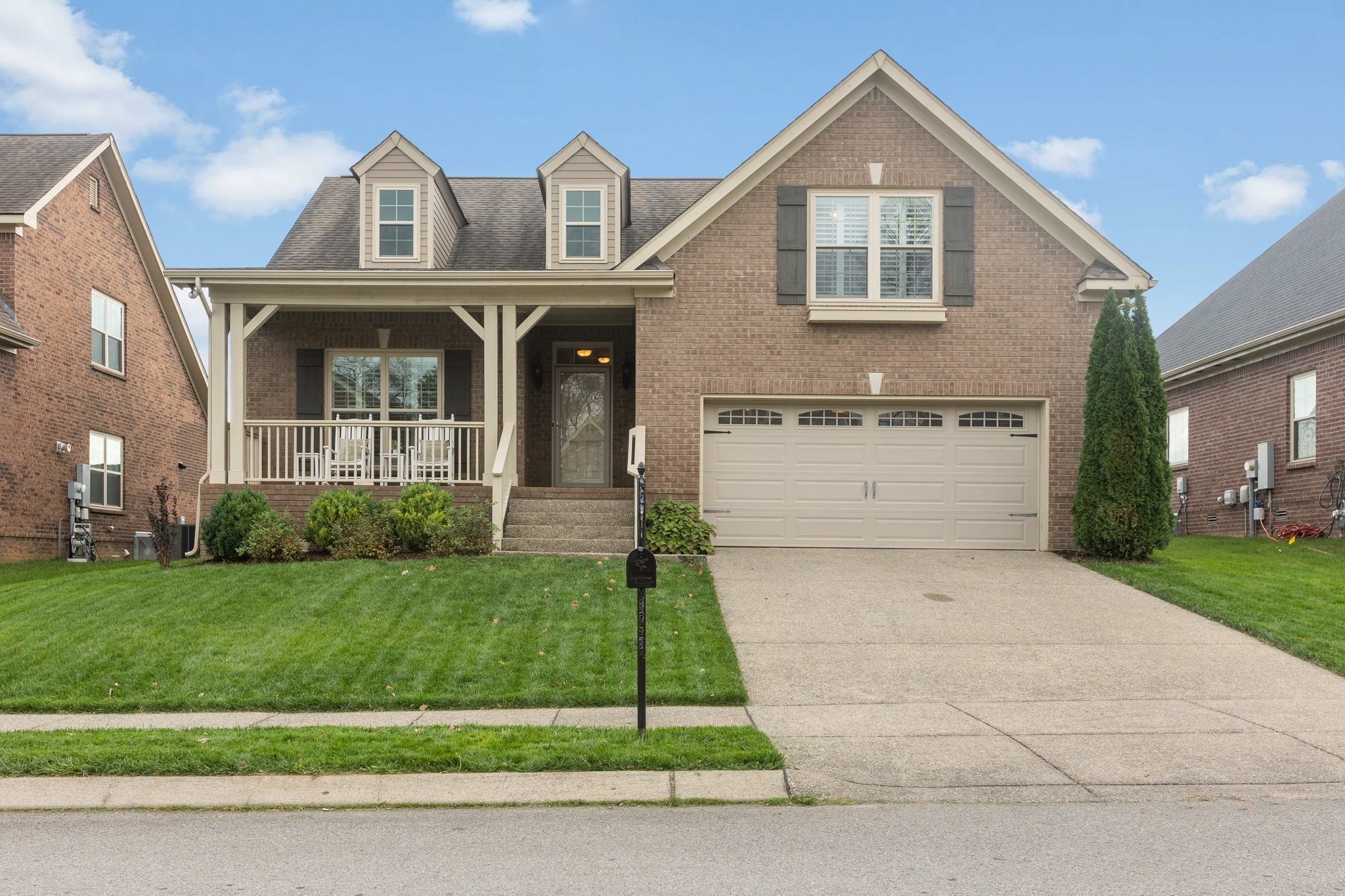 6034 Sanmar Dr