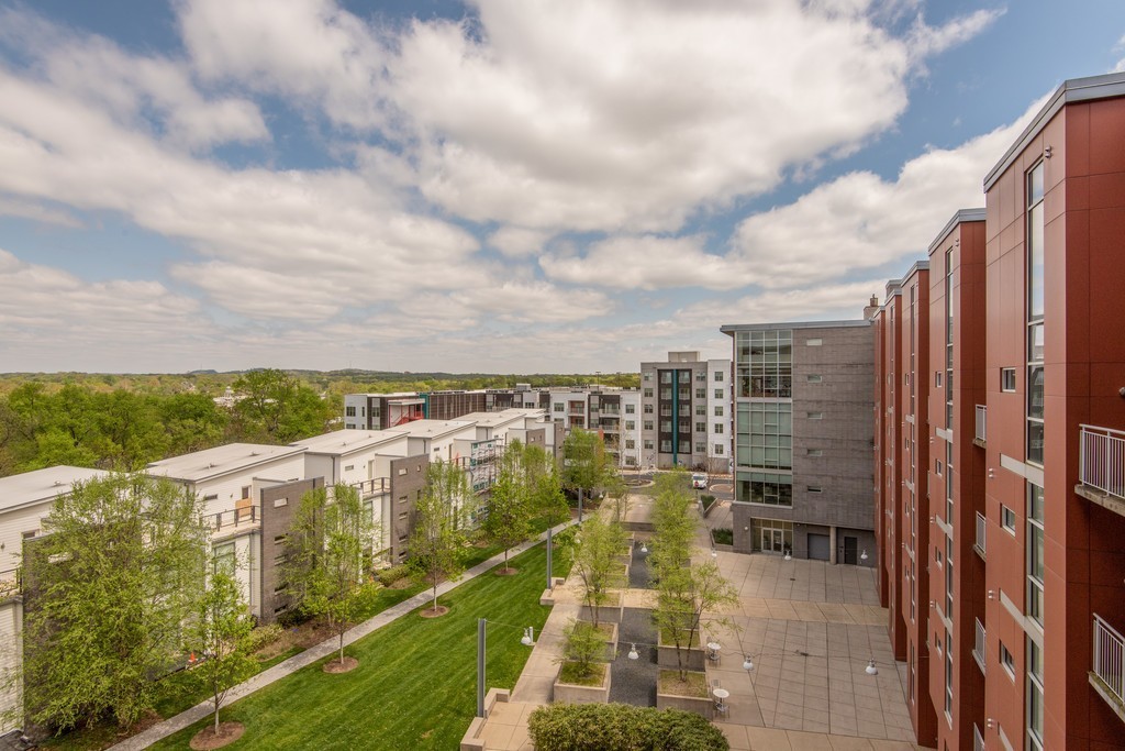 2115 Yeaman Pl Unit: 420