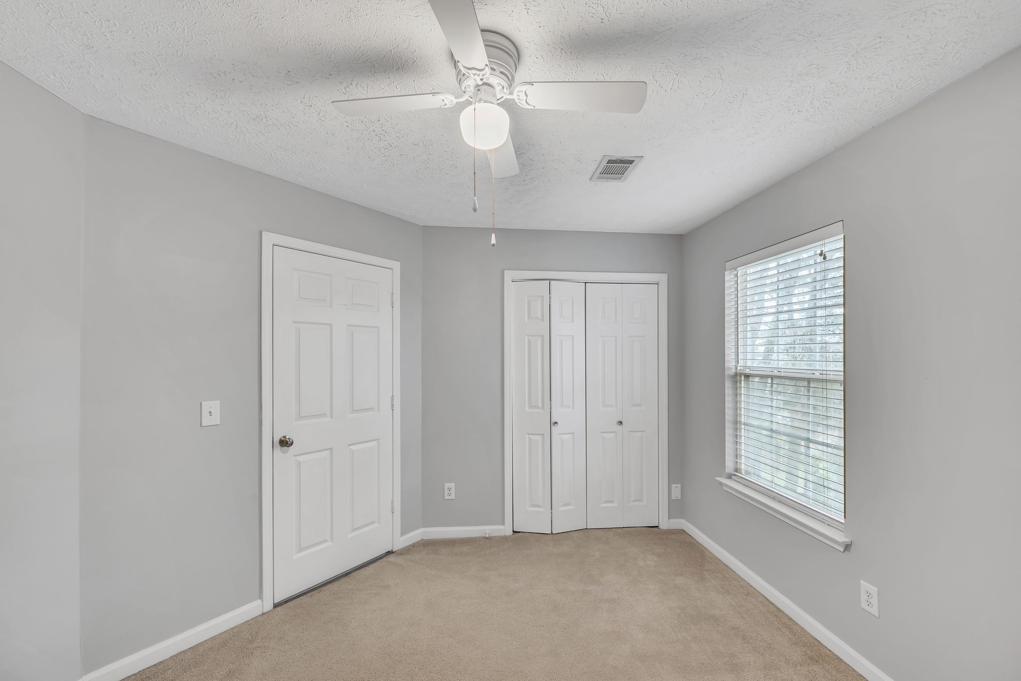 3200 W Yorkshire Ct