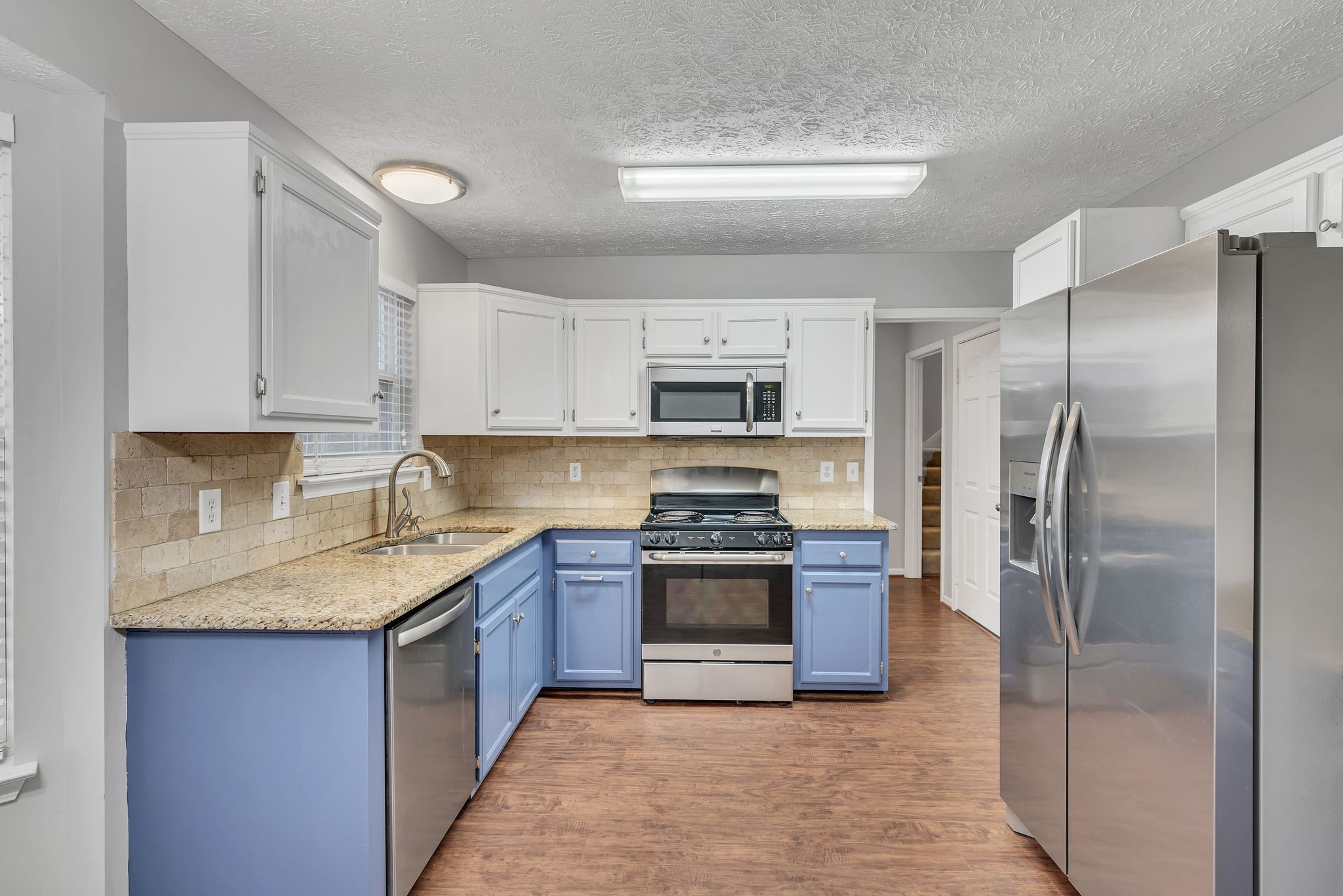 3200 W Yorkshire Ct