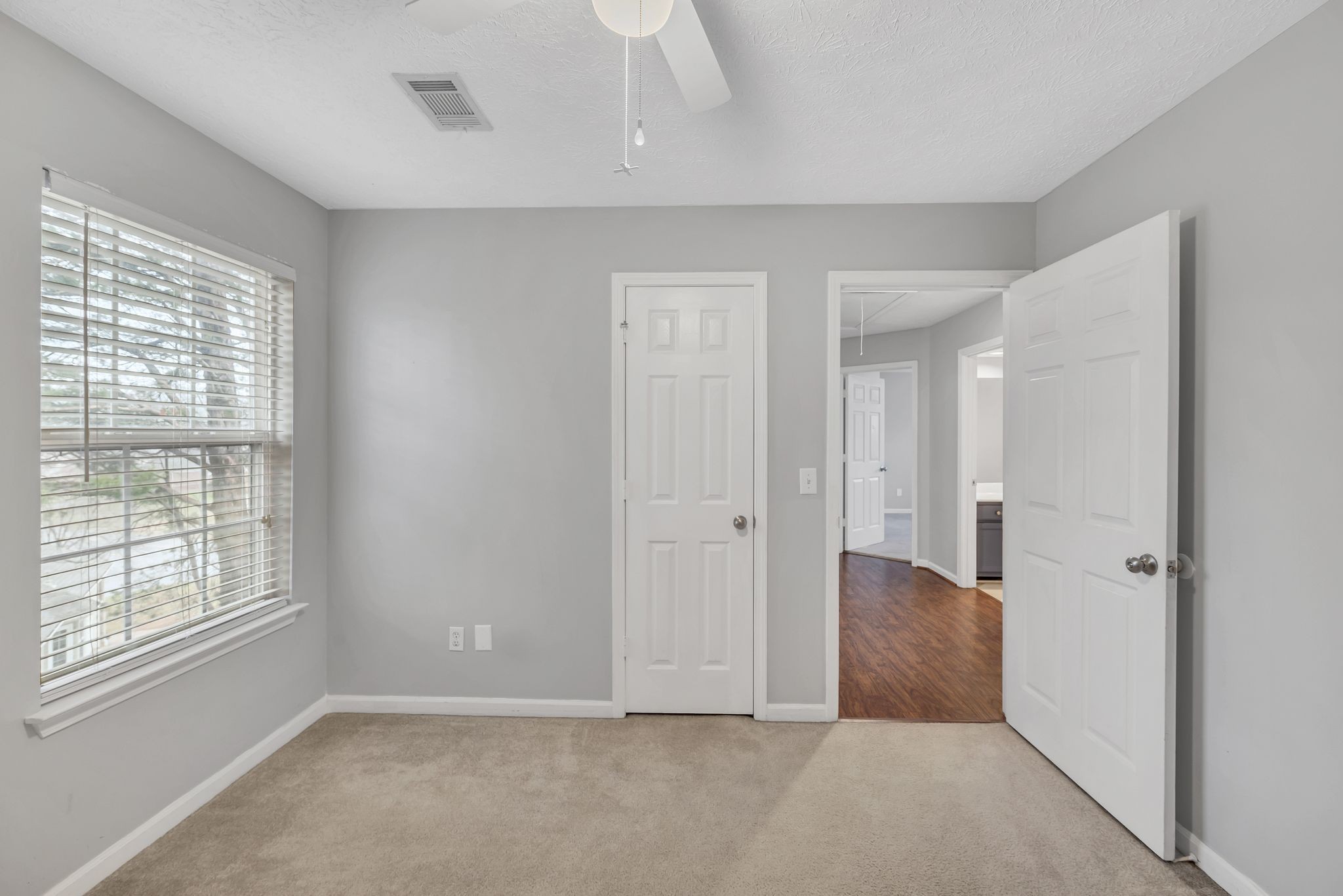 3200 W Yorkshire Ct