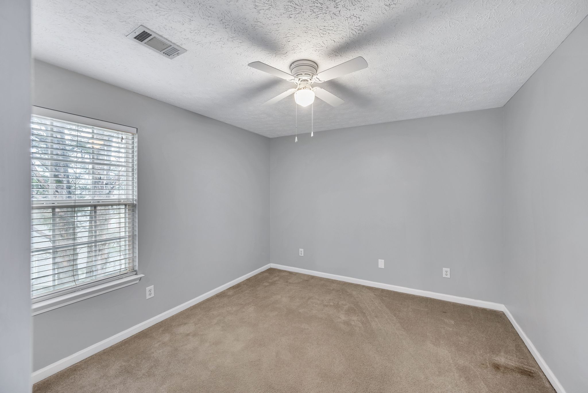 3200 W Yorkshire Ct