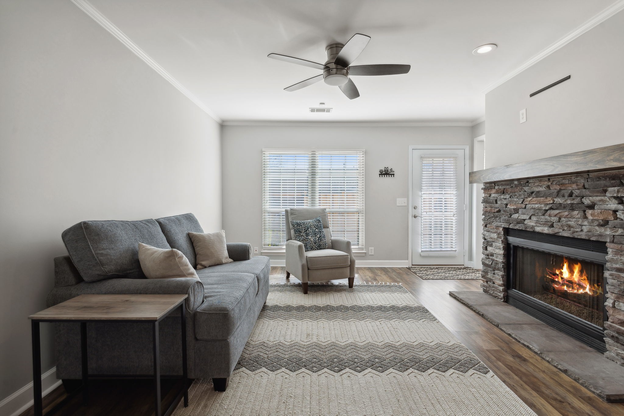 9102 Sawyer Brown Rd
