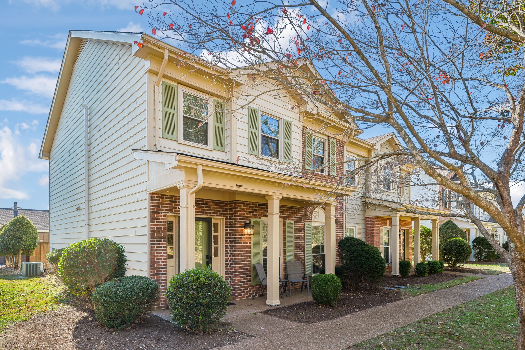 9102 Sawyer Brown Rd