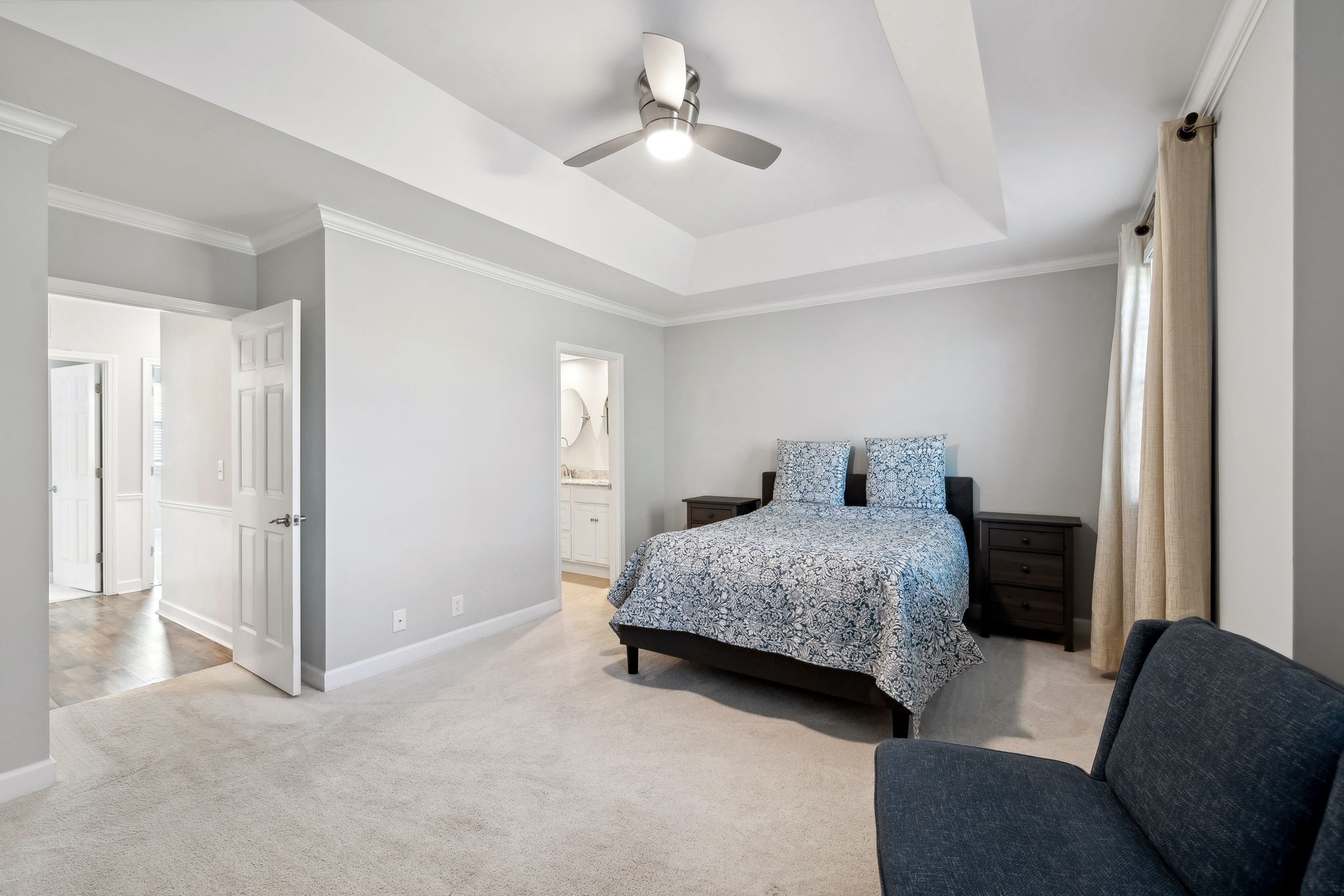 9102 Sawyer Brown Rd