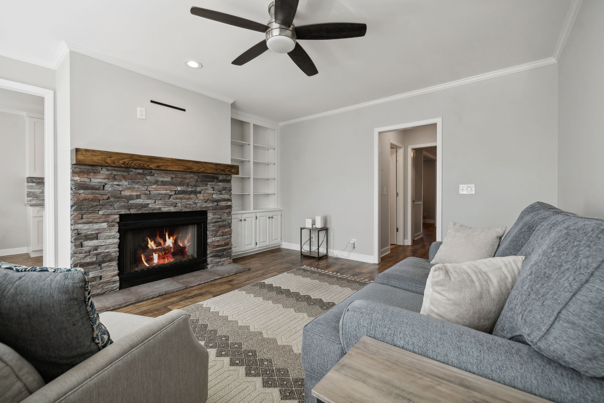 9102 Sawyer Brown Rd