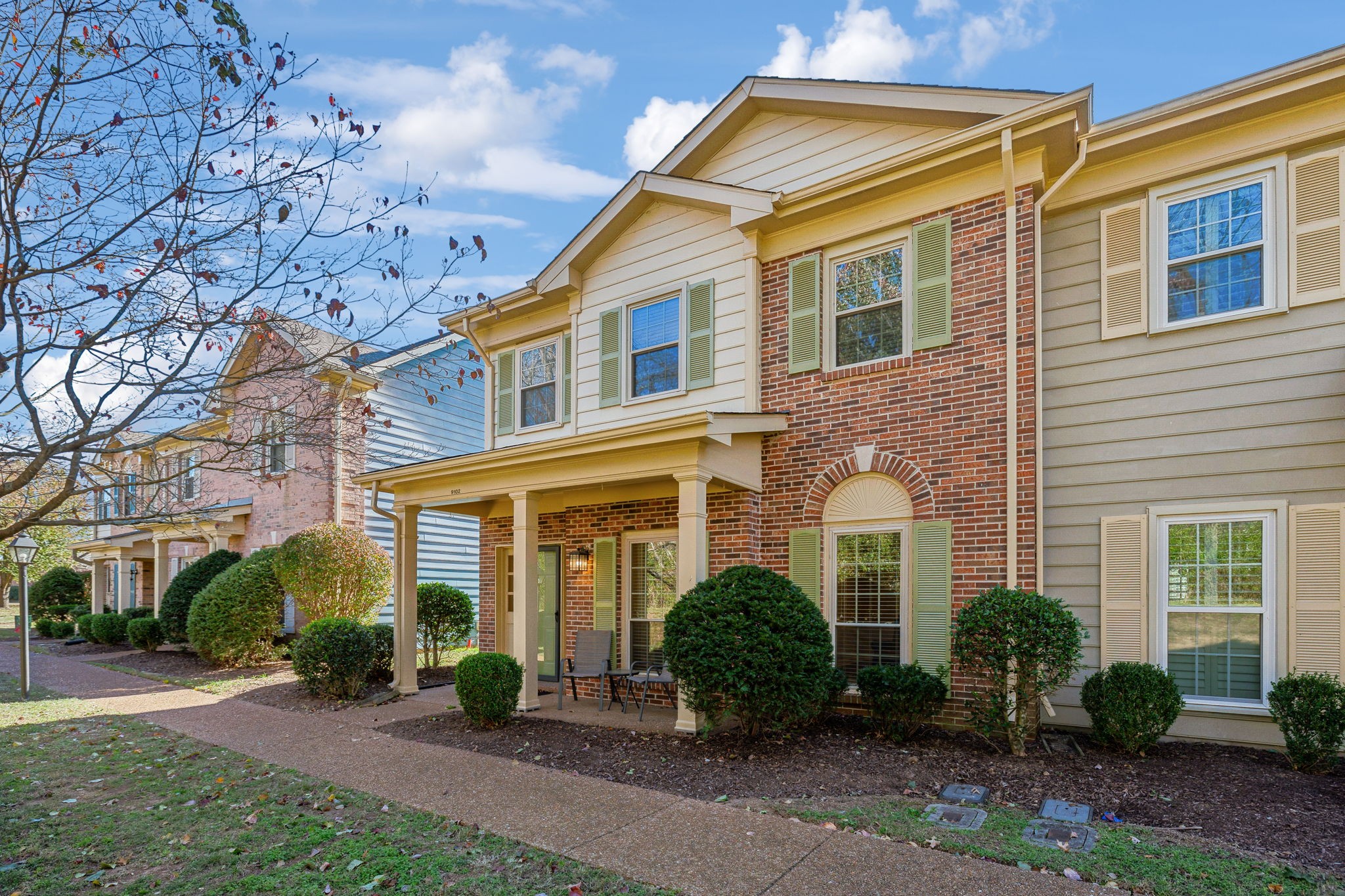 9102 Sawyer Brown Rd