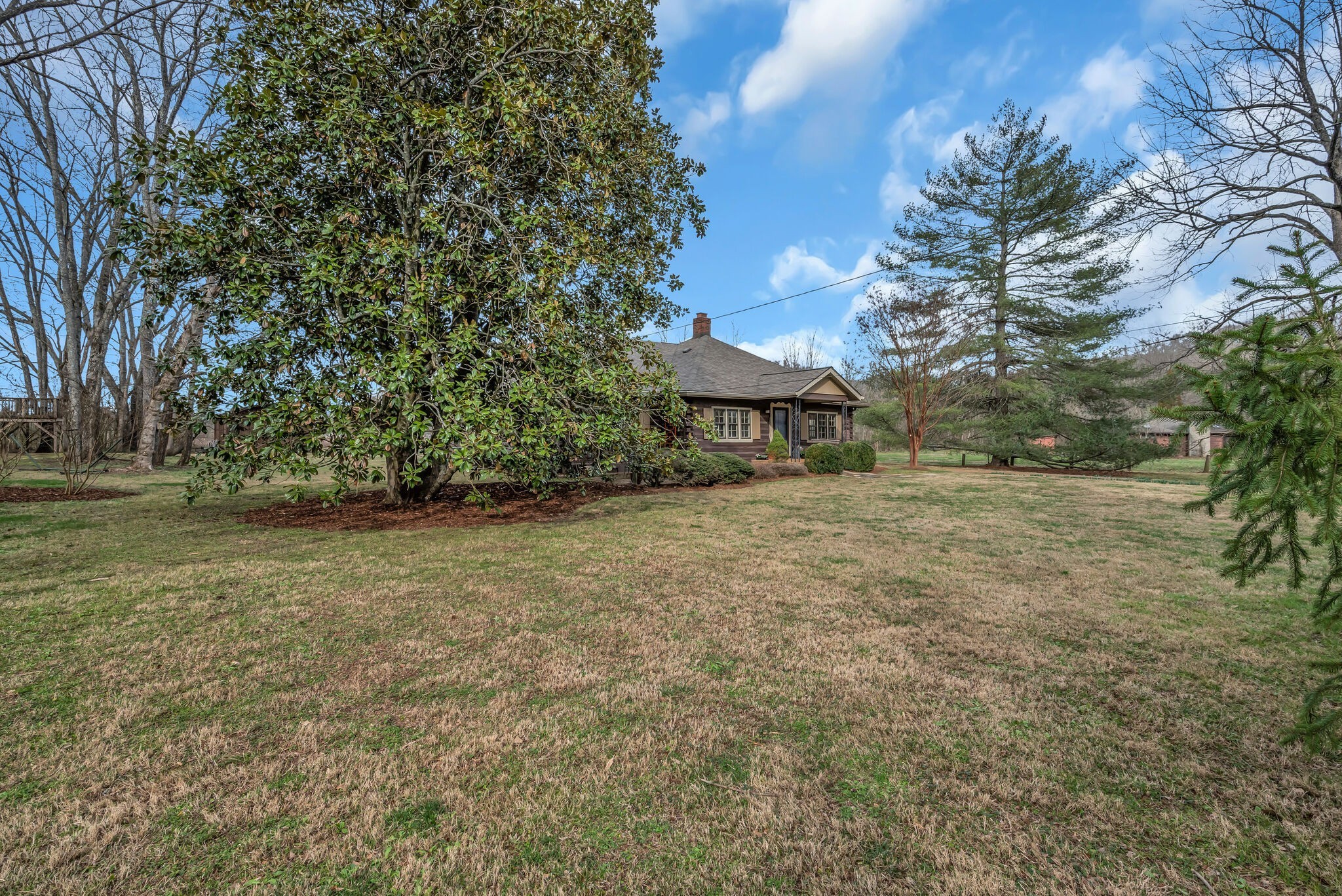 8703 Old Harding Pike