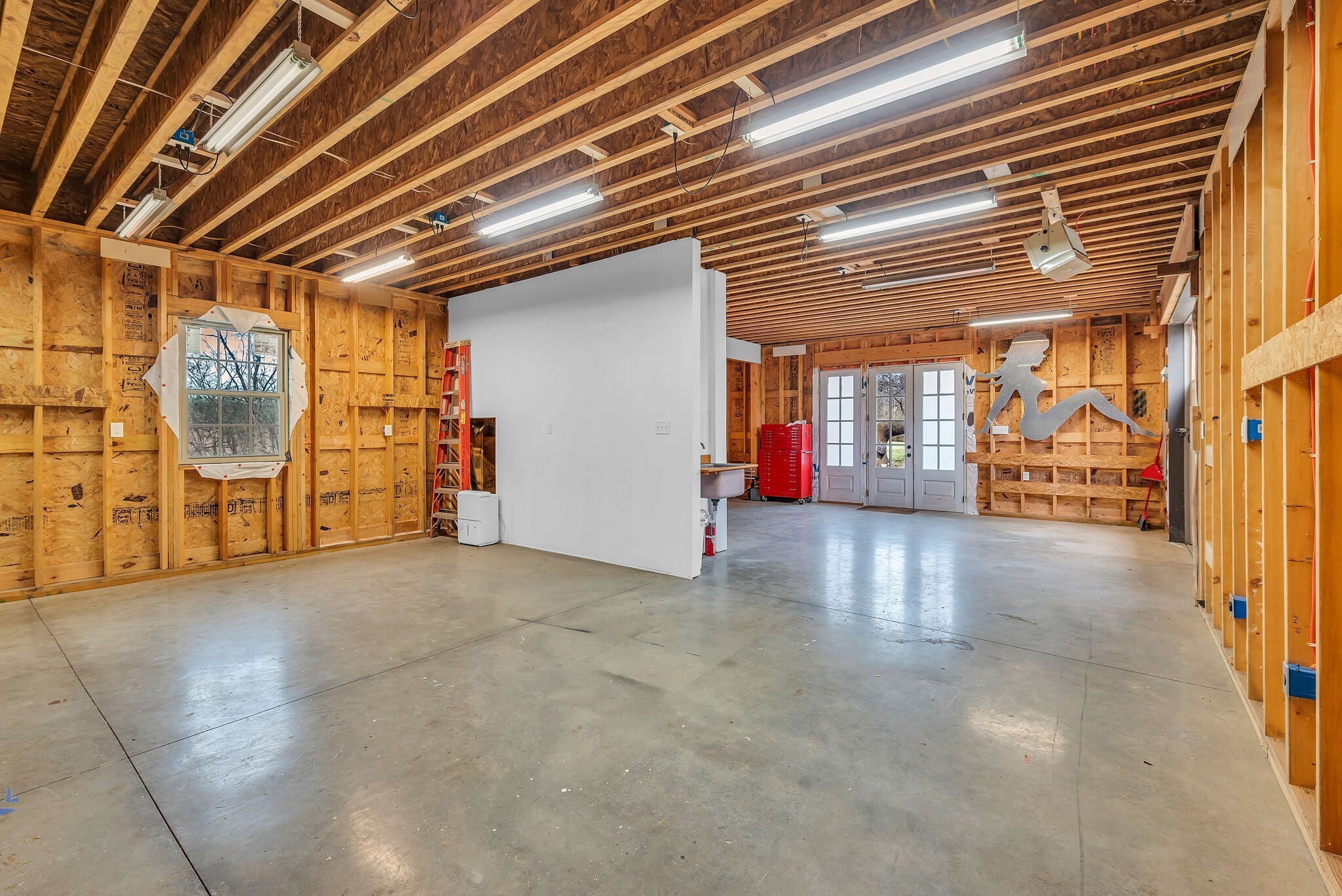 8703 Old Harding Pike
