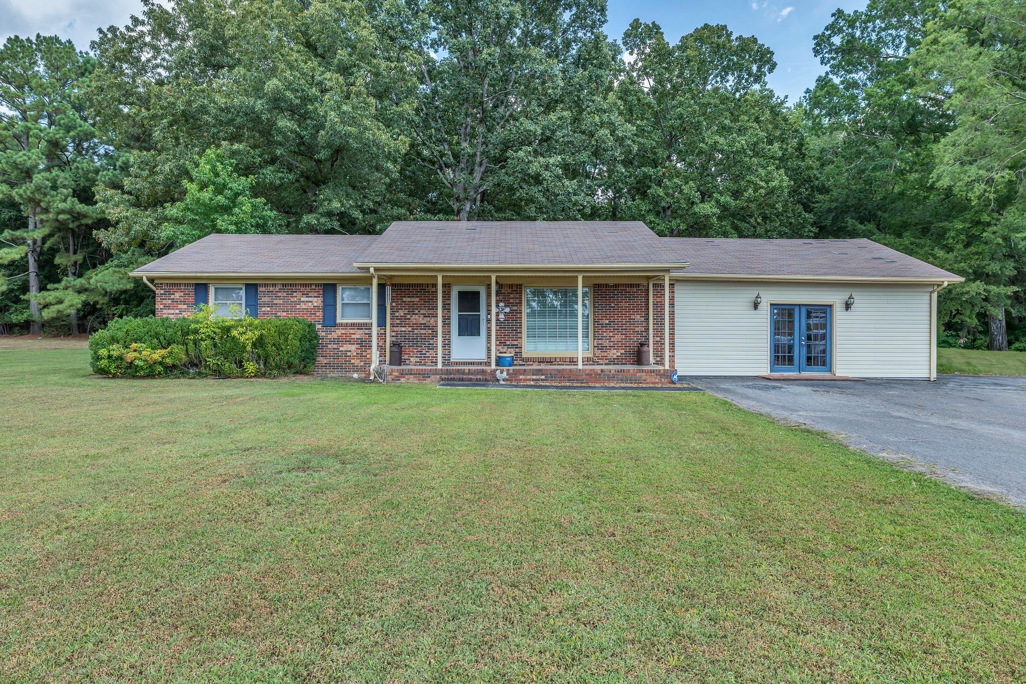 1106 N Washington St