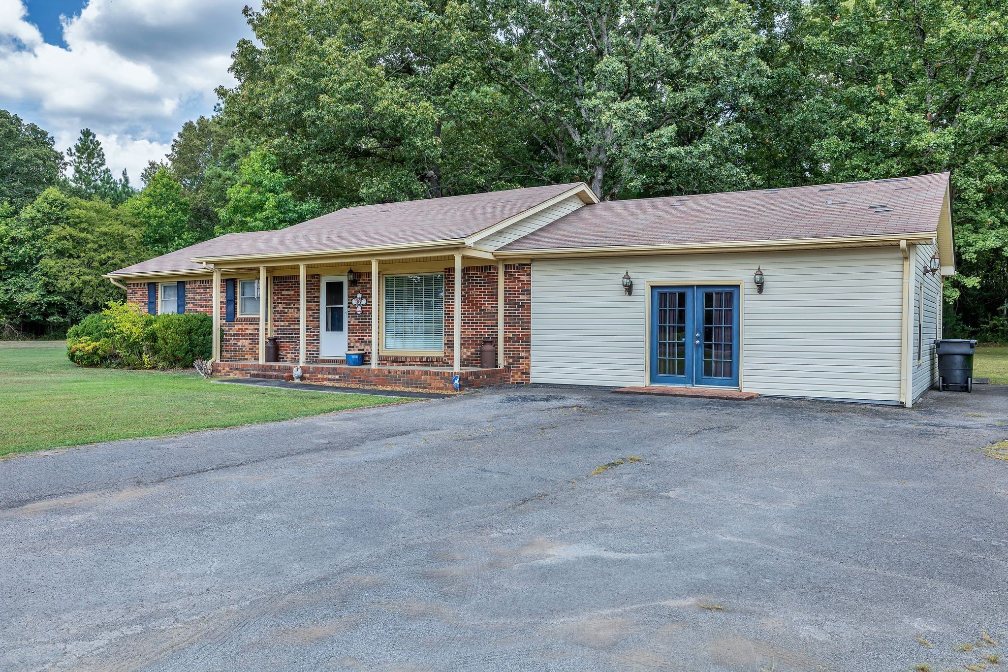 1106 N Washington St