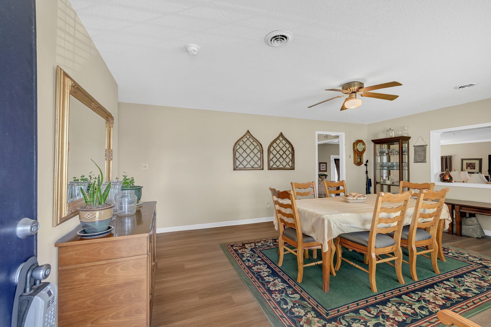 1106 N Washington St