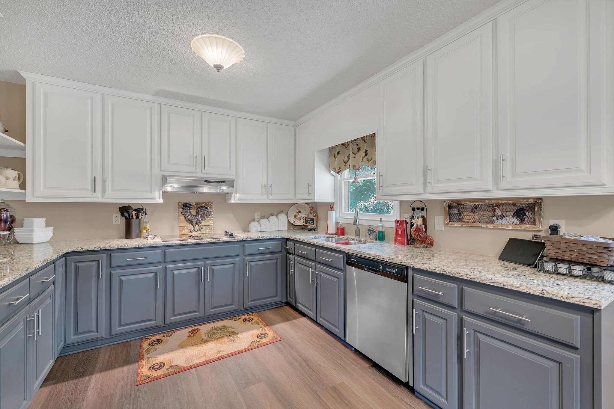 1106 N Washington St