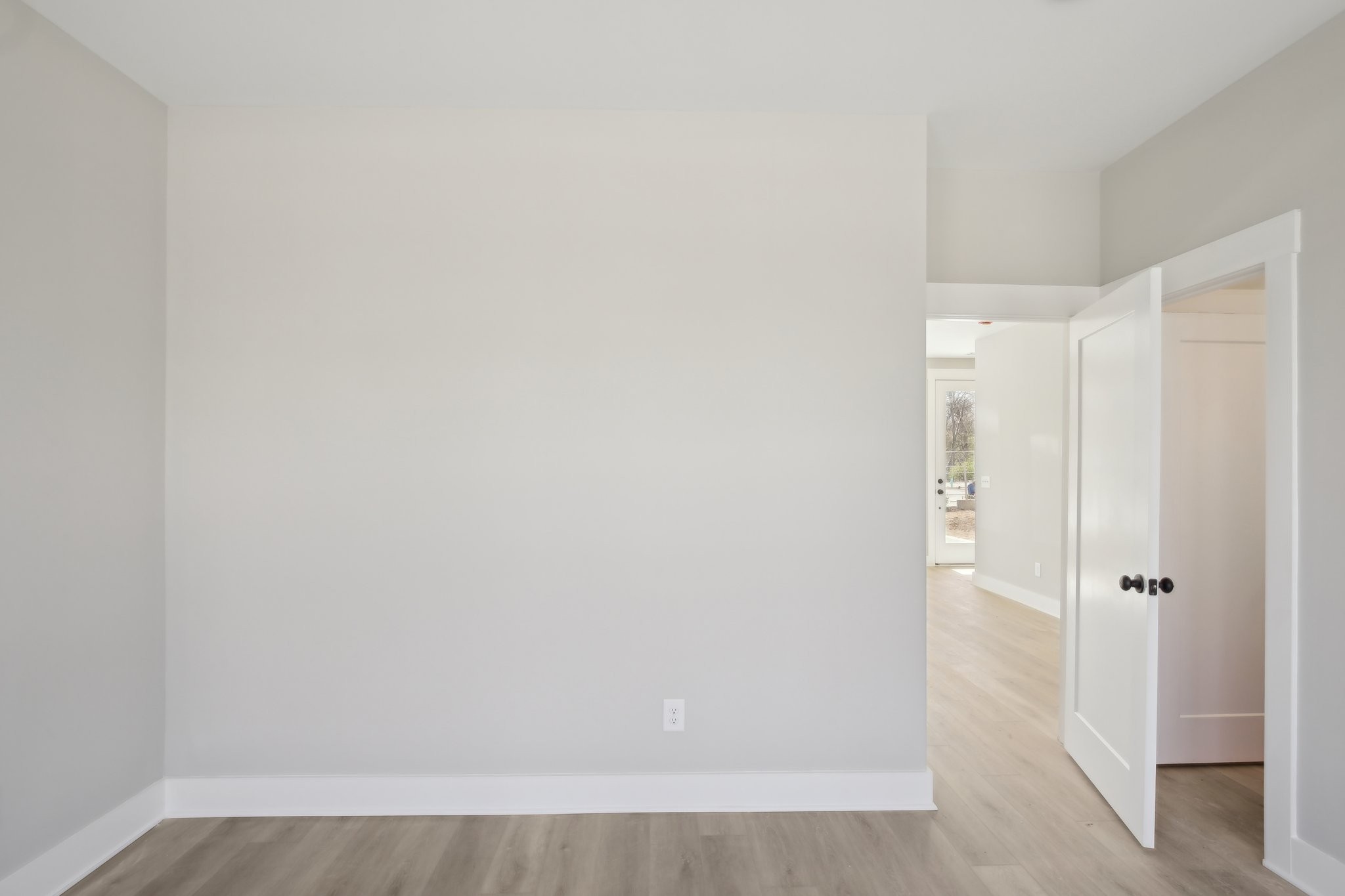 908 Anderson Ln Unit: 2