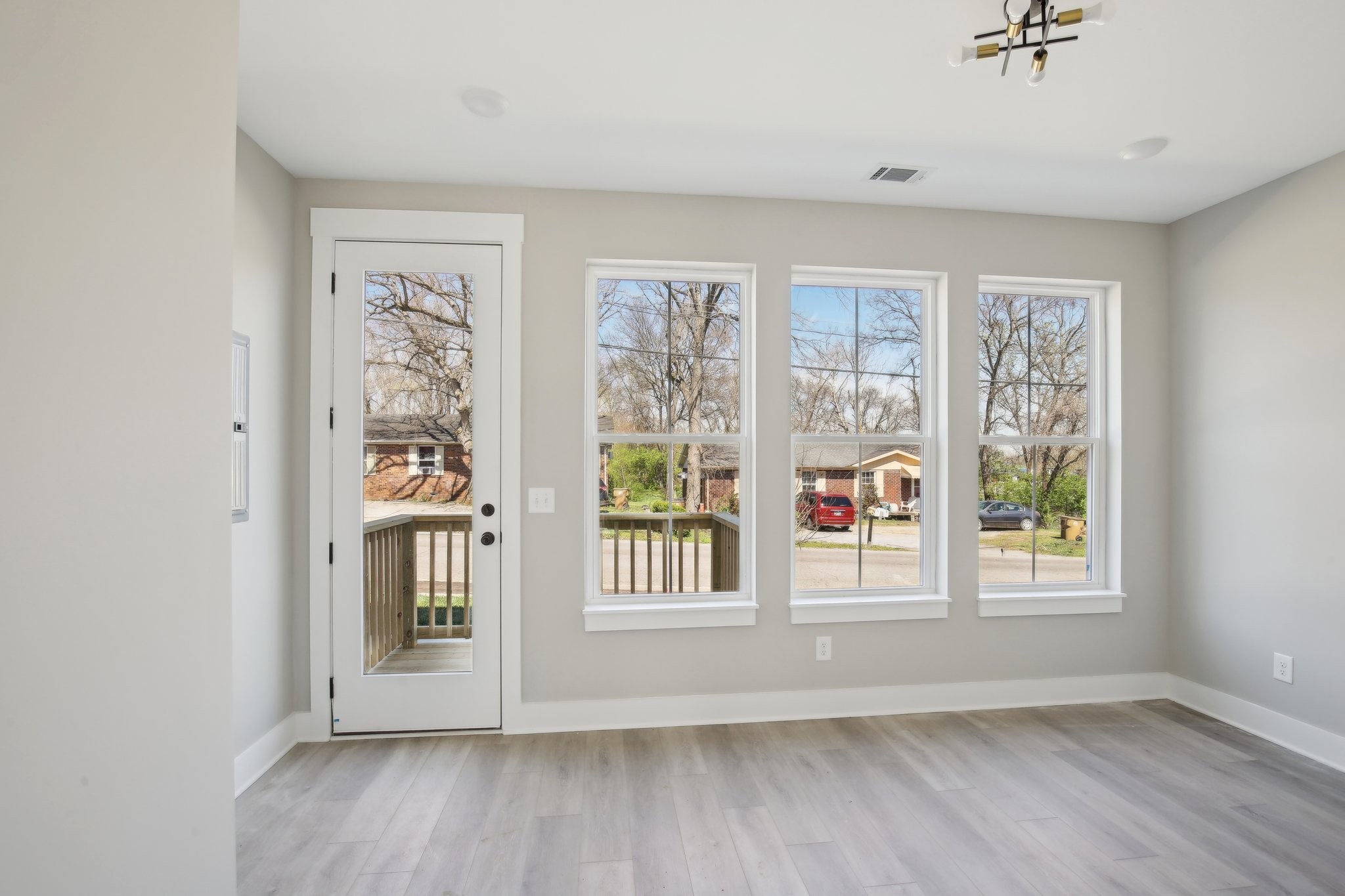 908 Anderson Ln Unit: 6