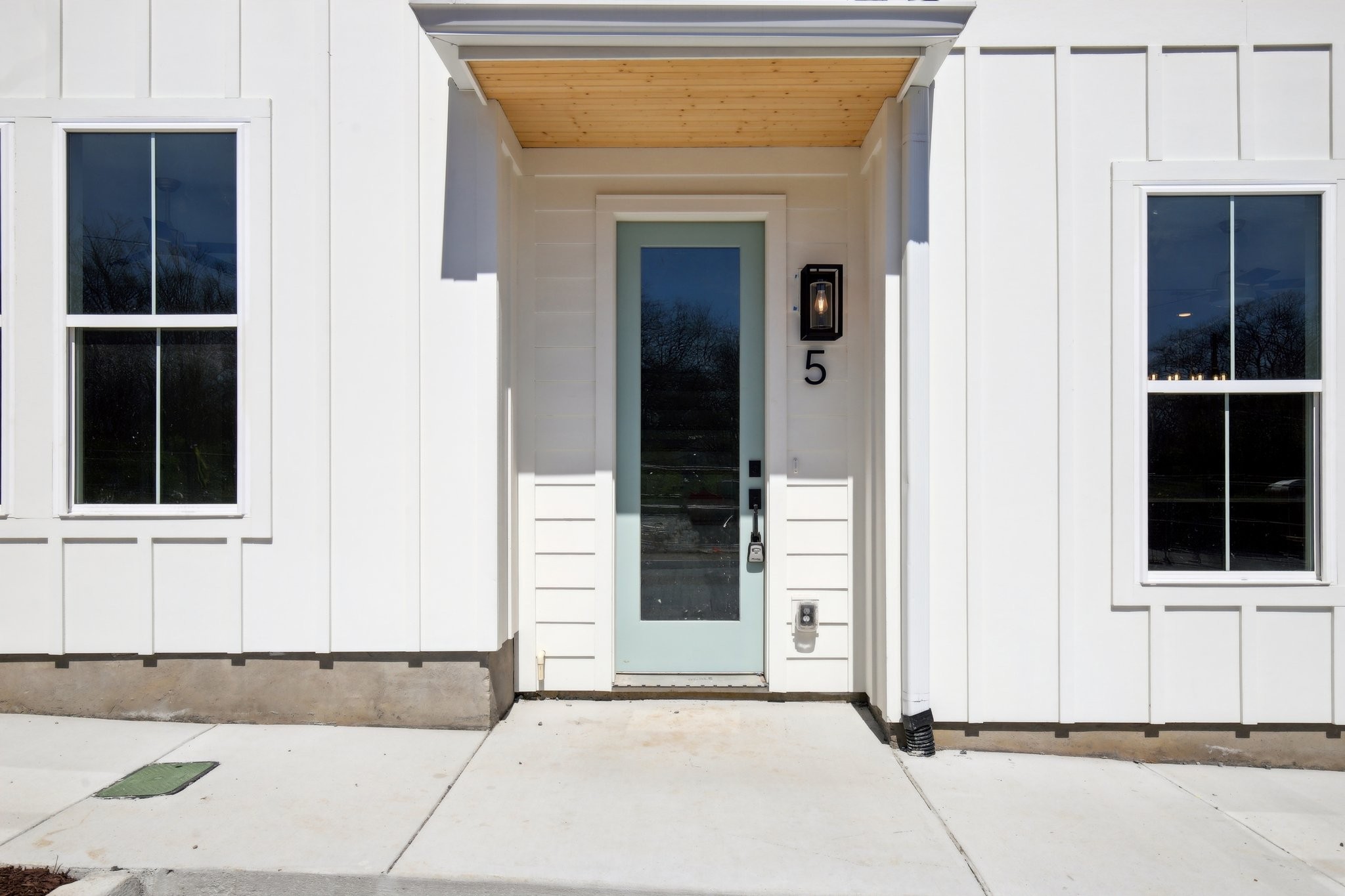908 Anderson Ln Unit: 6