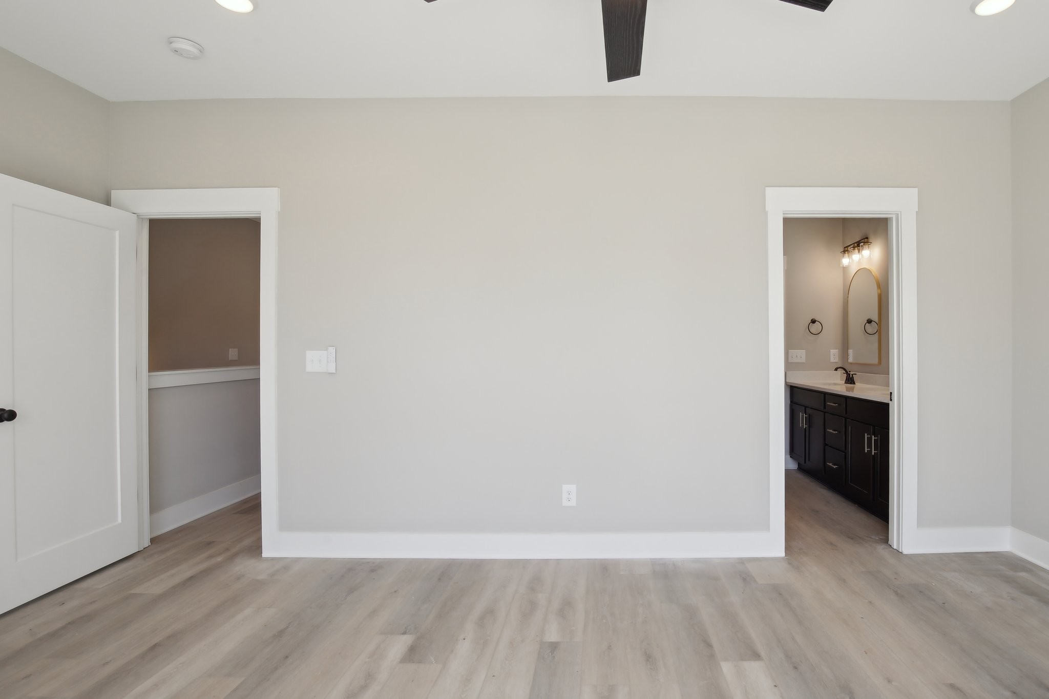 908 Anderson Ln Unit: 6