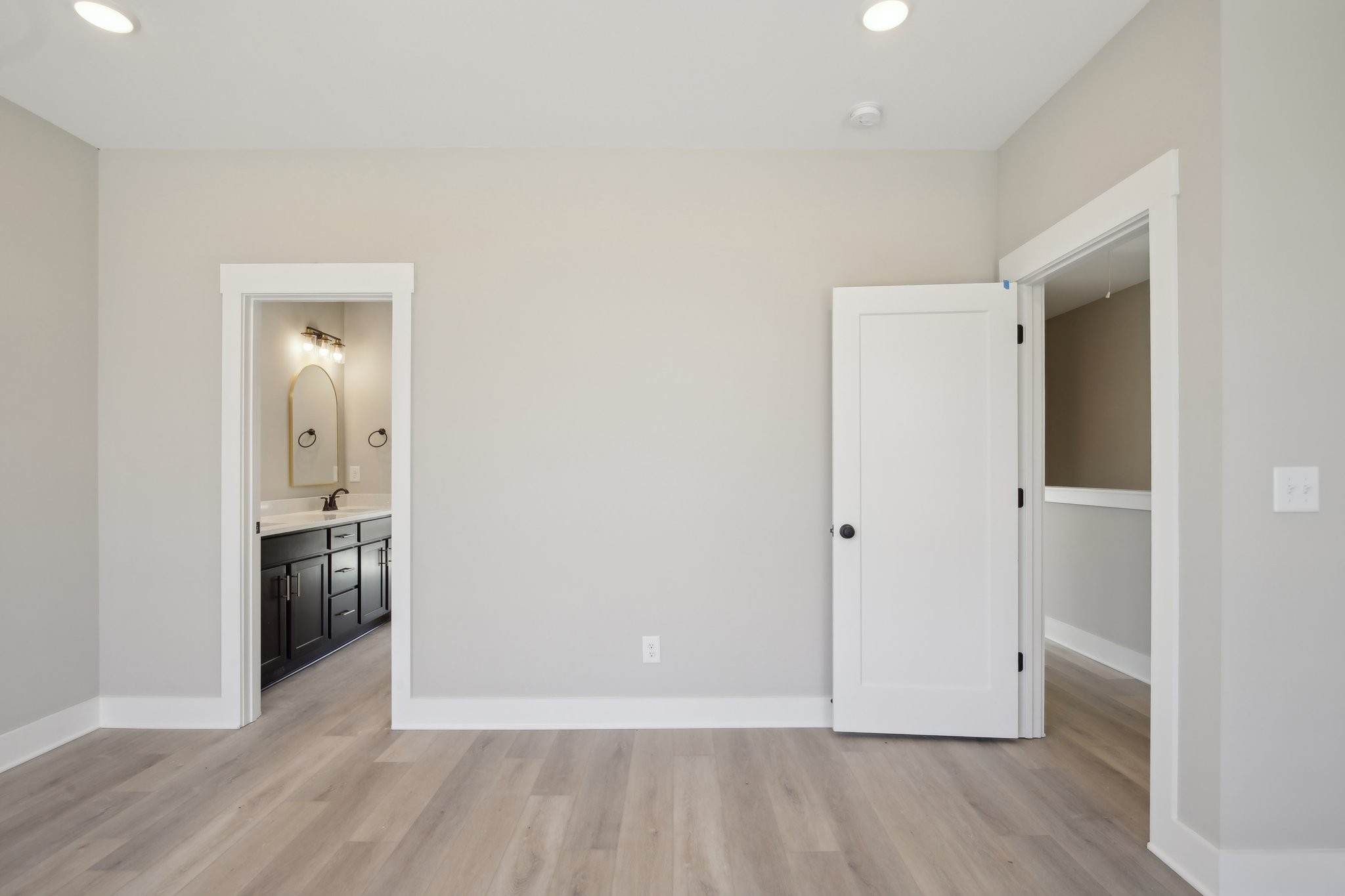 908 Anderson Ln Unit: 6