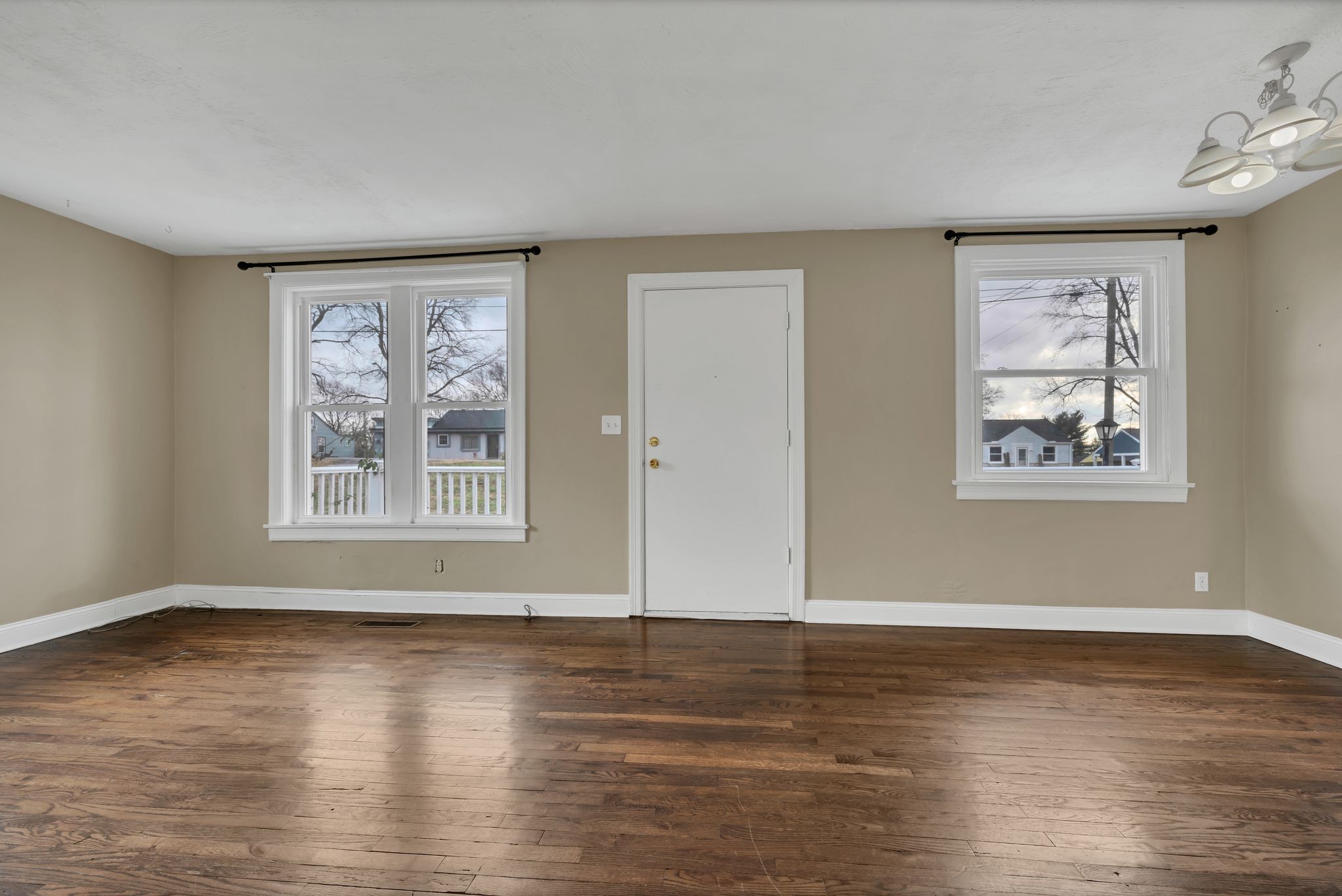 307 Spence Cir