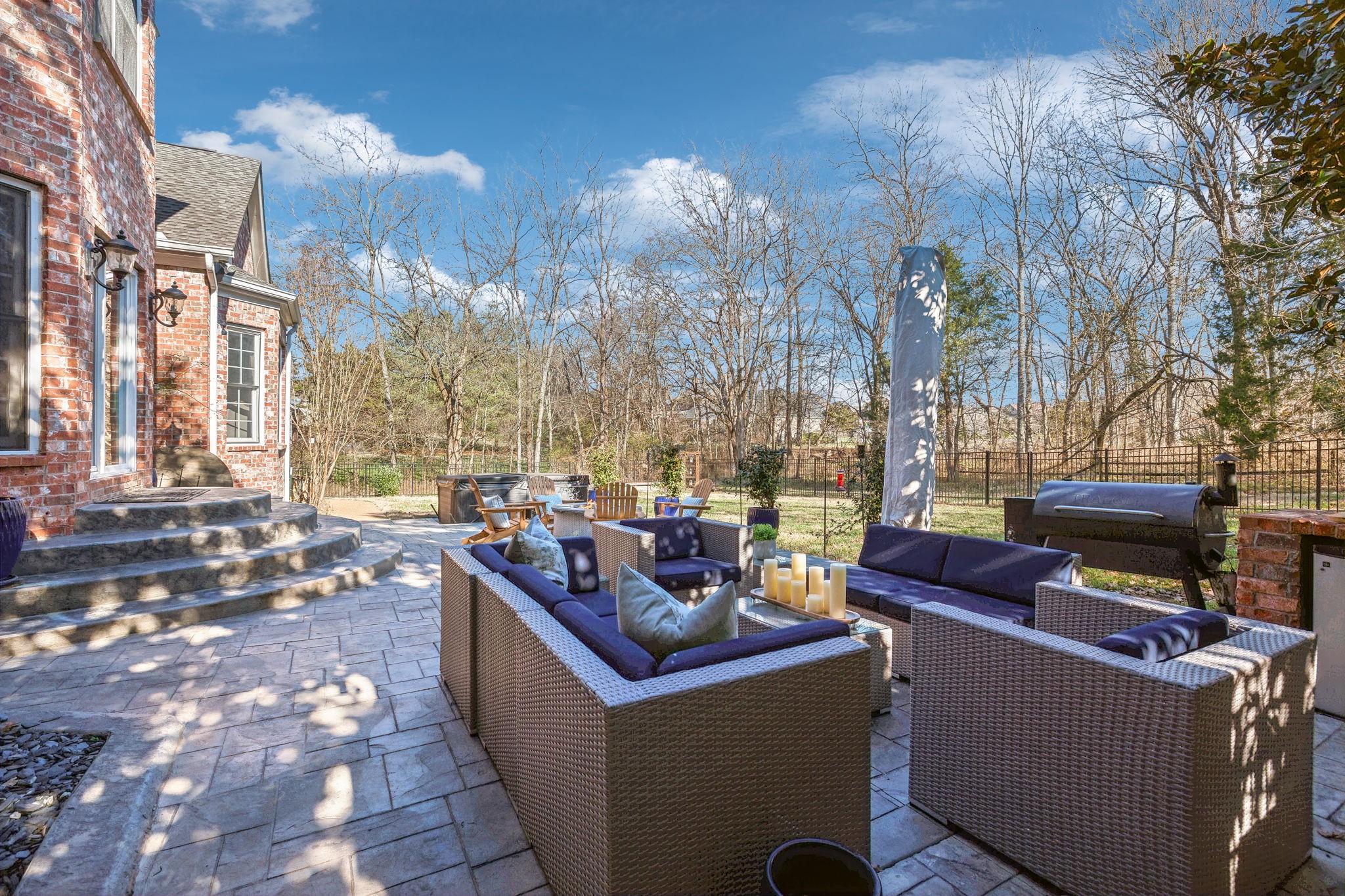 1169 Meadow Bridge Ln