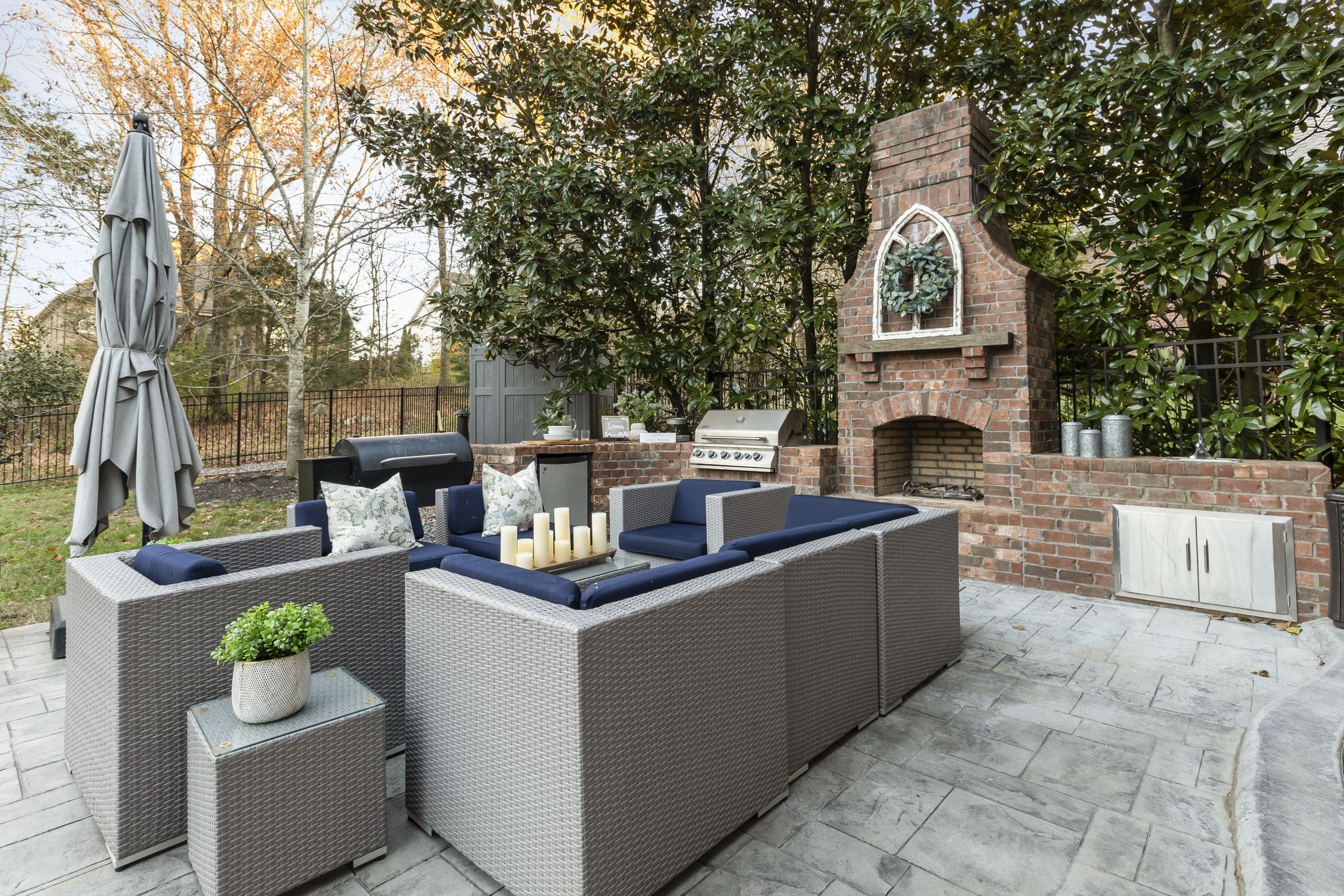 1169 Meadow Bridge Ln