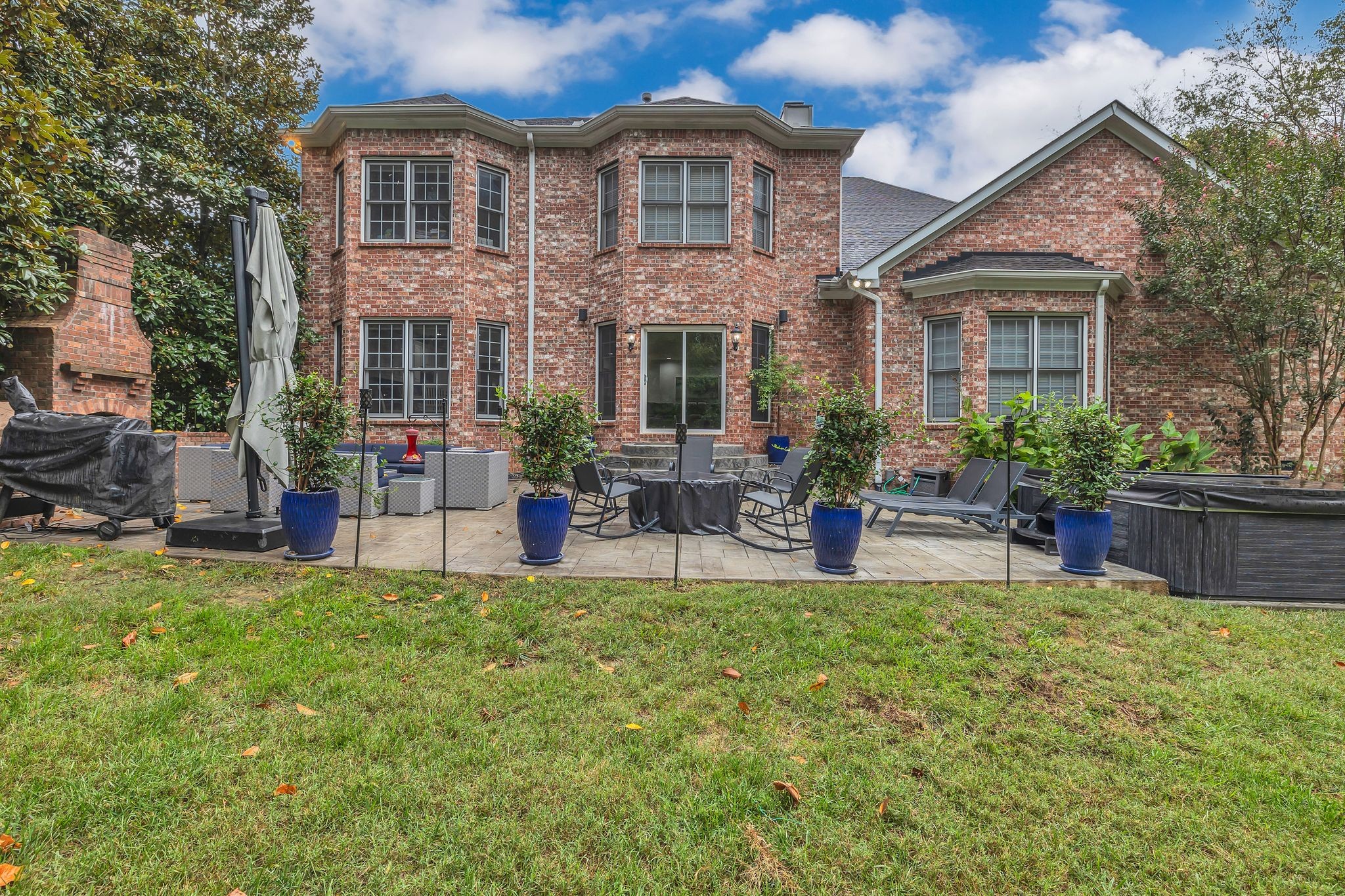 1169 Meadow Bridge Ln