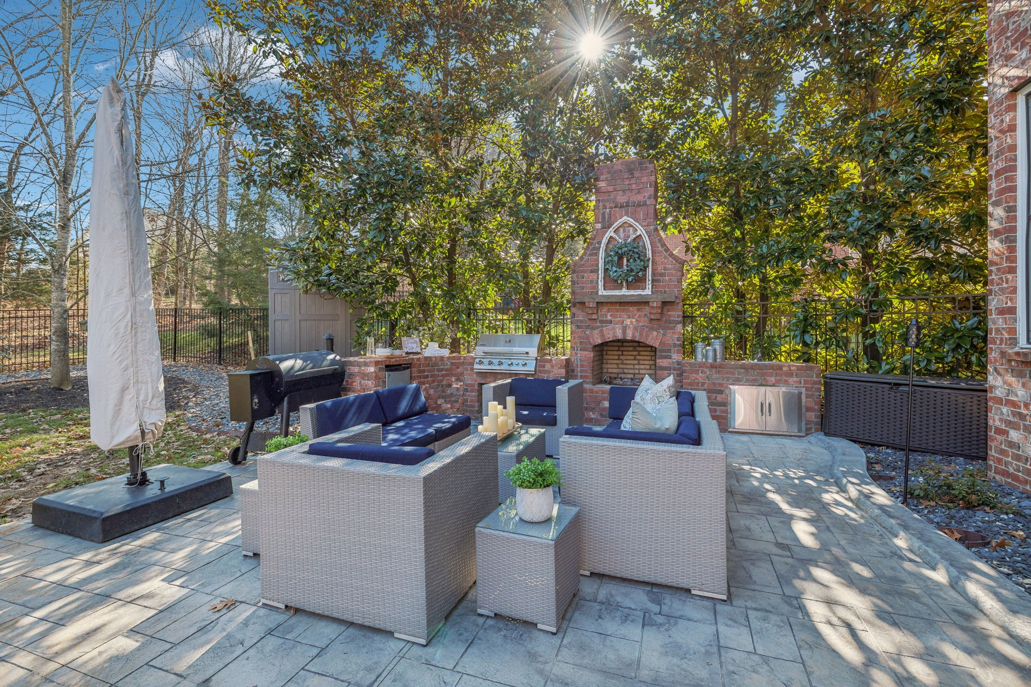 1169 Meadow Bridge Ln