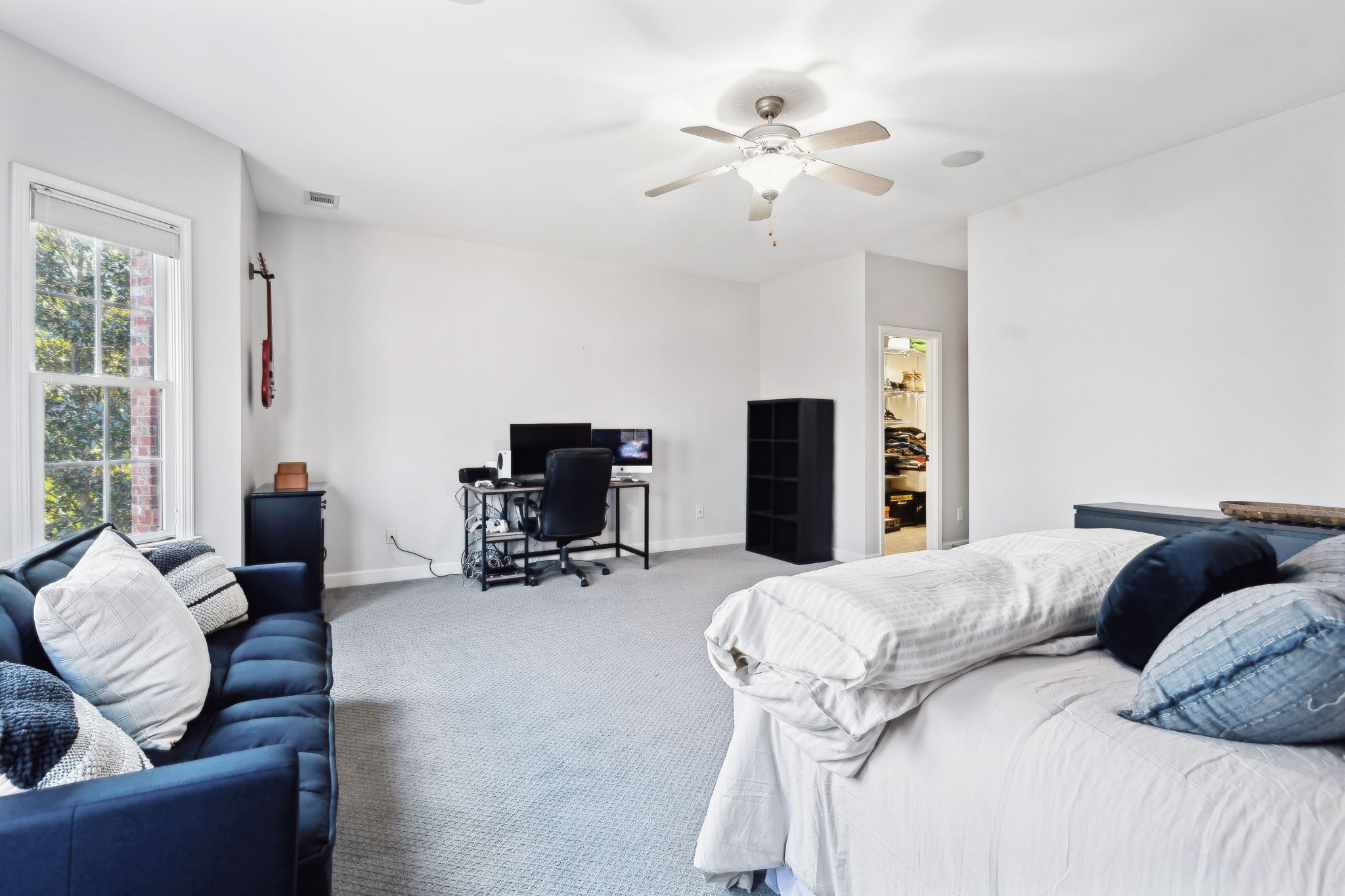 1169 Meadow Bridge Ln