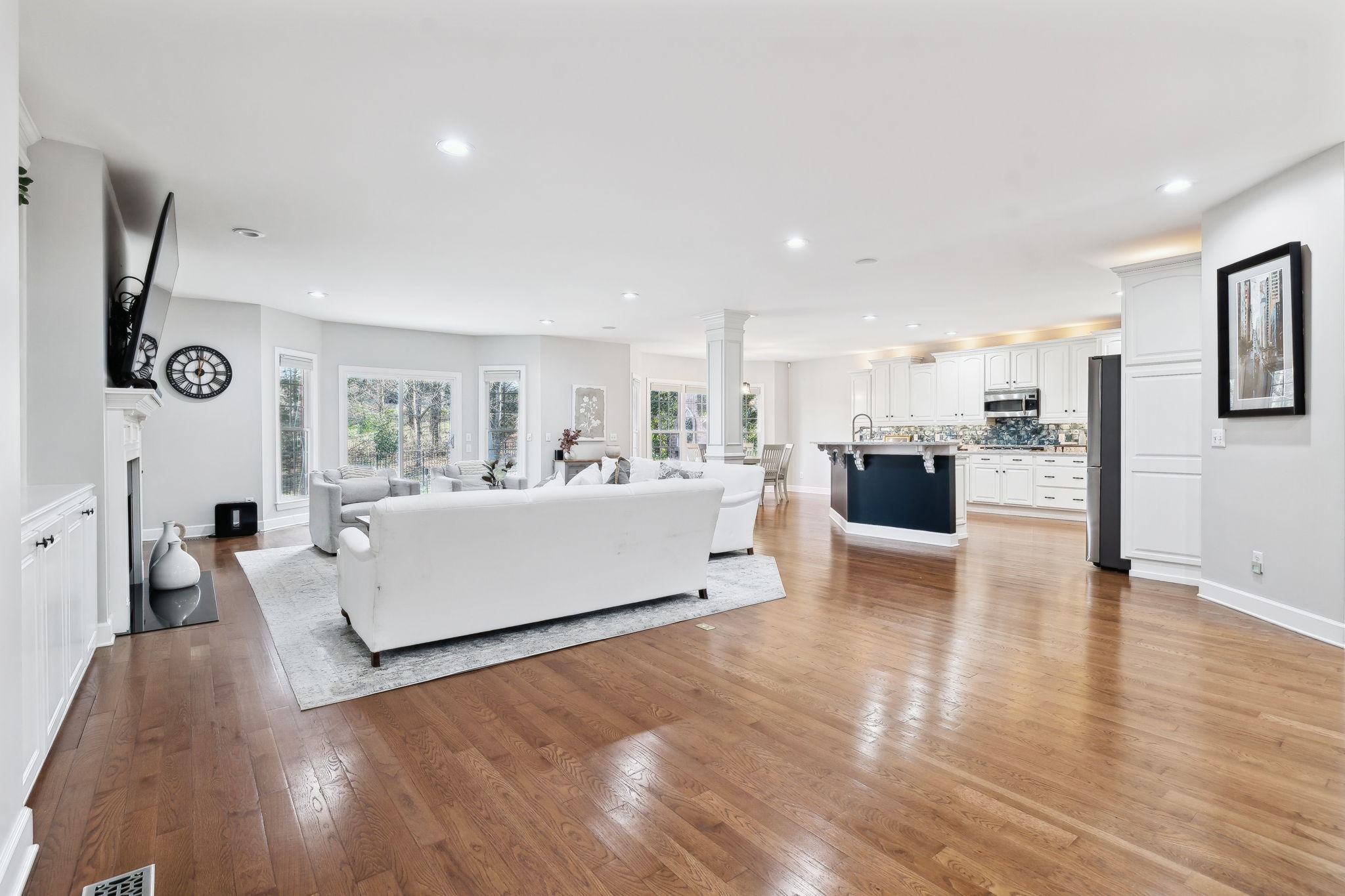 1169 Meadow Bridge Ln