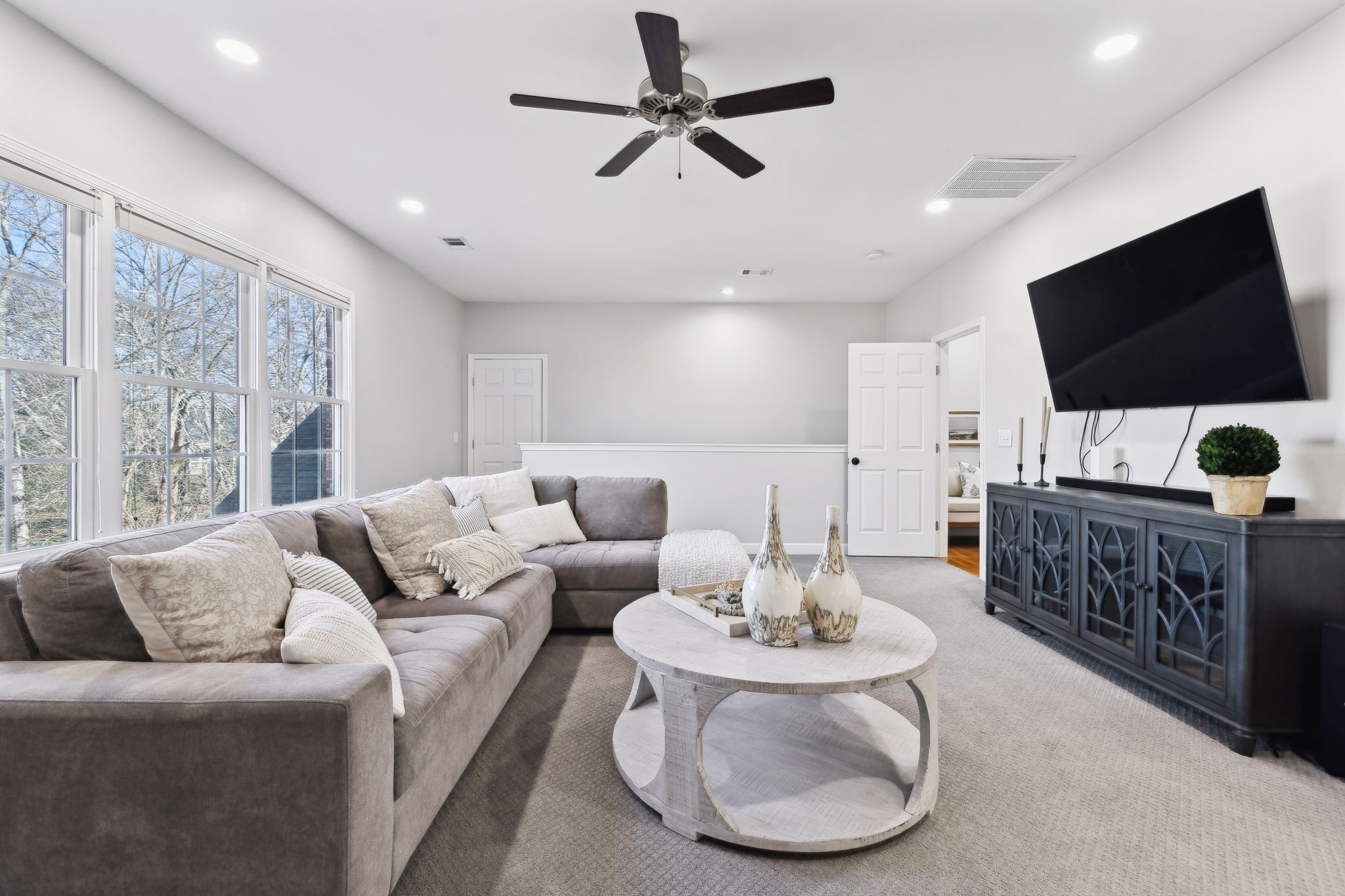 1169 Meadow Bridge Ln