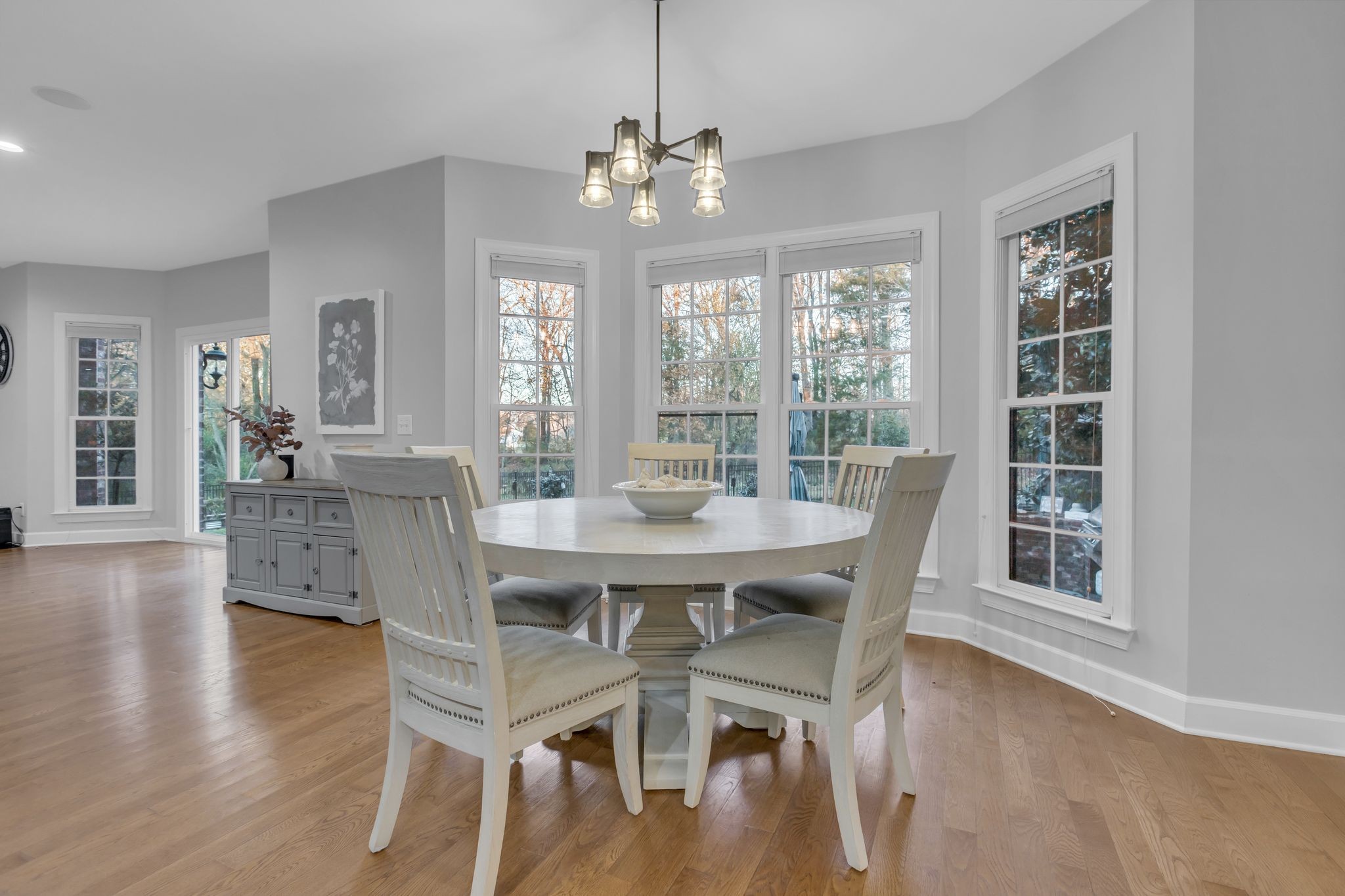 1169 Meadow Bridge Ln