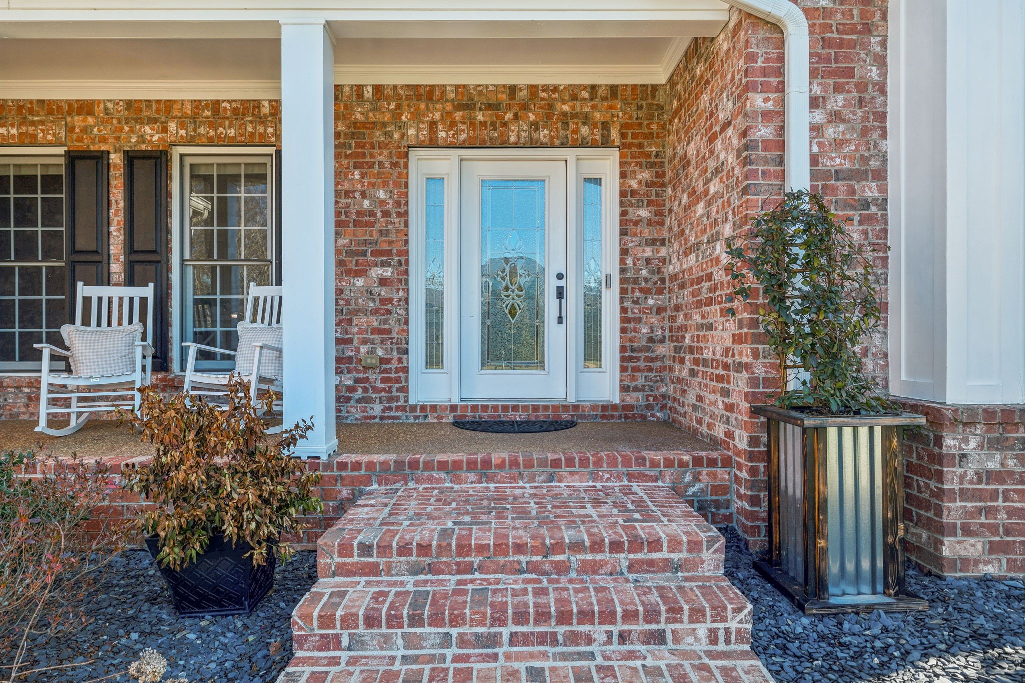 1169 Meadow Bridge Ln