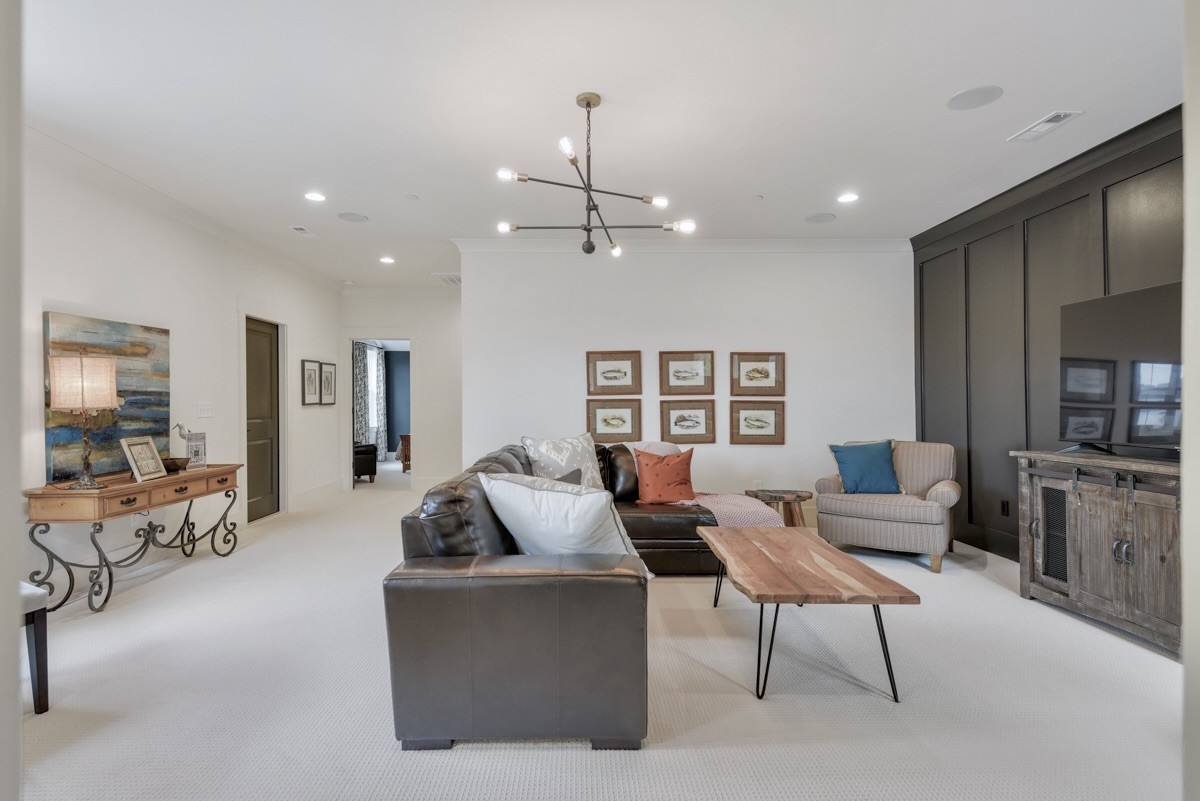 1007 Laguna Drive