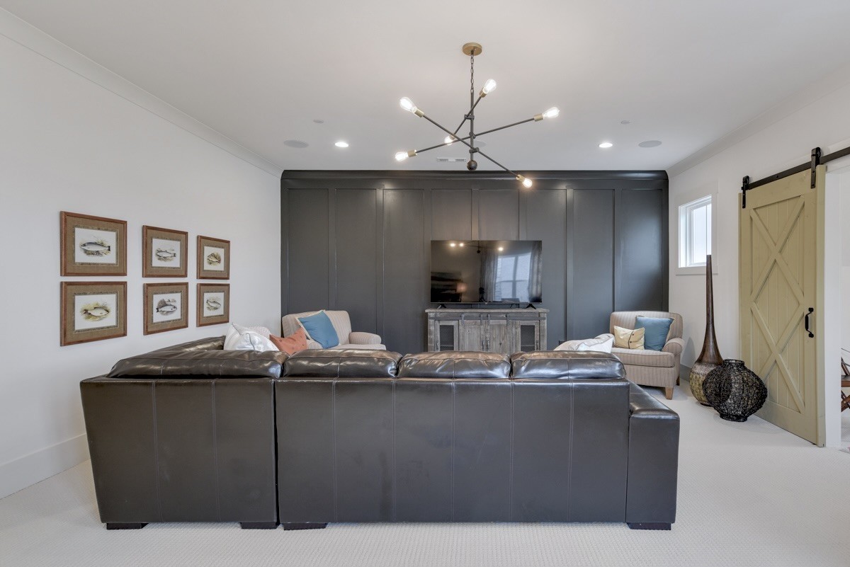 1007 Laguna Drive