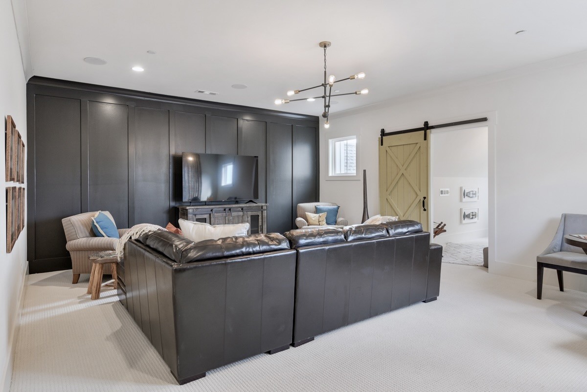 1007 Laguna Drive