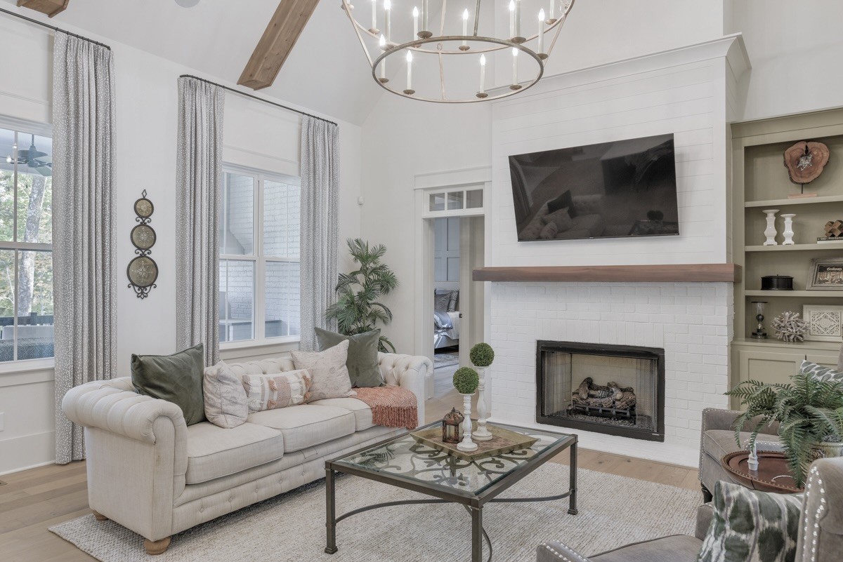 1007 Laguna Drive