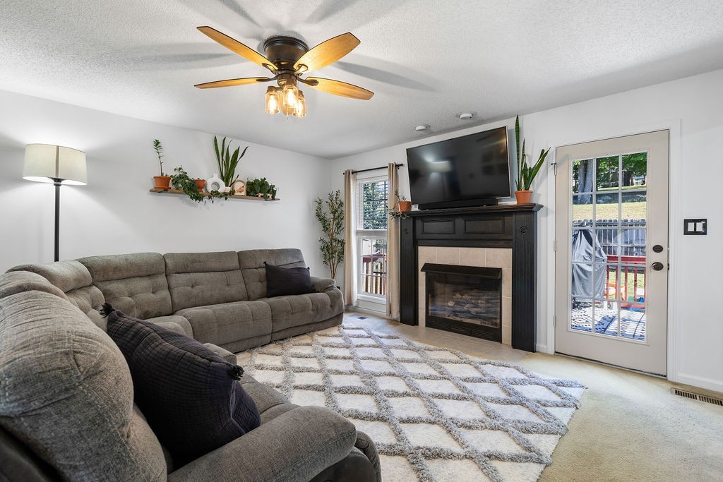 1035 Hedge Apple Dr