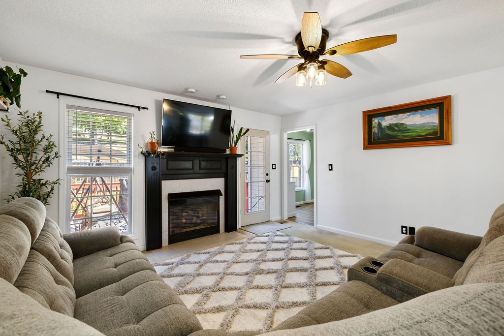 1035 Hedge Apple Dr