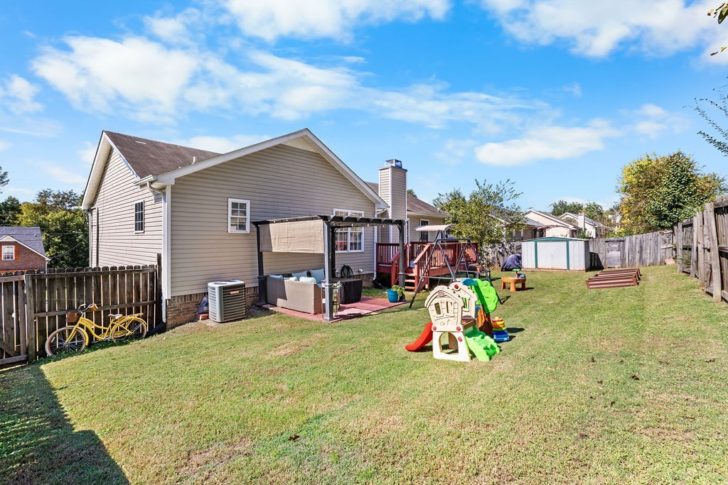 1035 Hedge Apple Dr