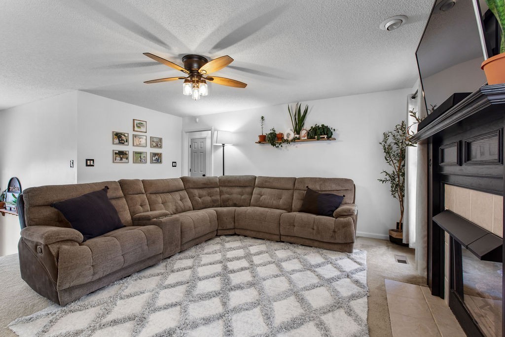 1035 Hedge Apple Dr