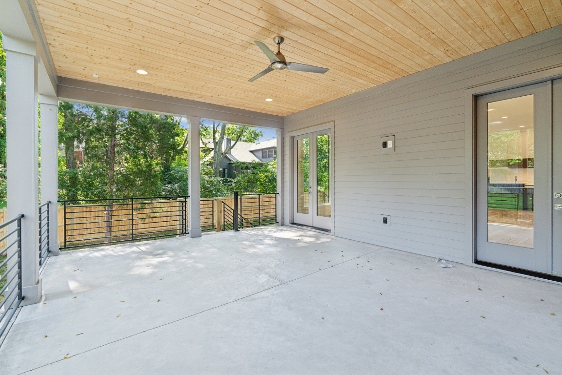 4032 General Bate Dr