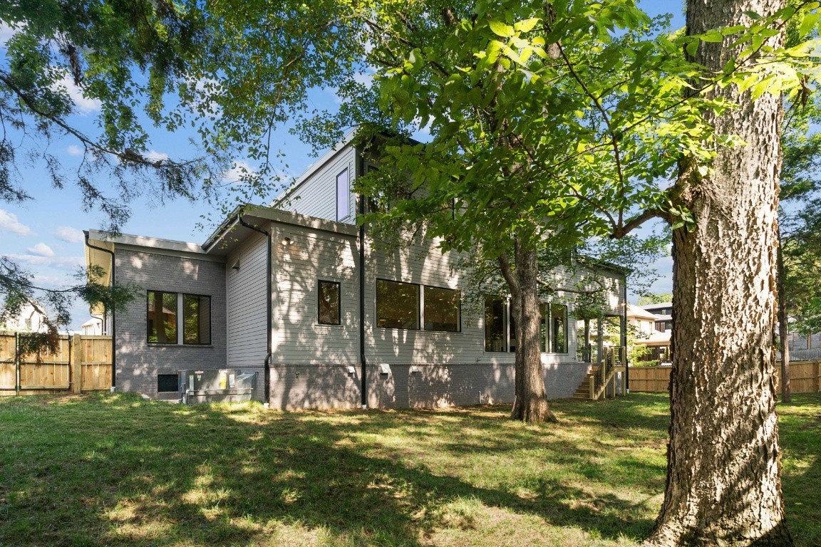 4032 General Bate Dr