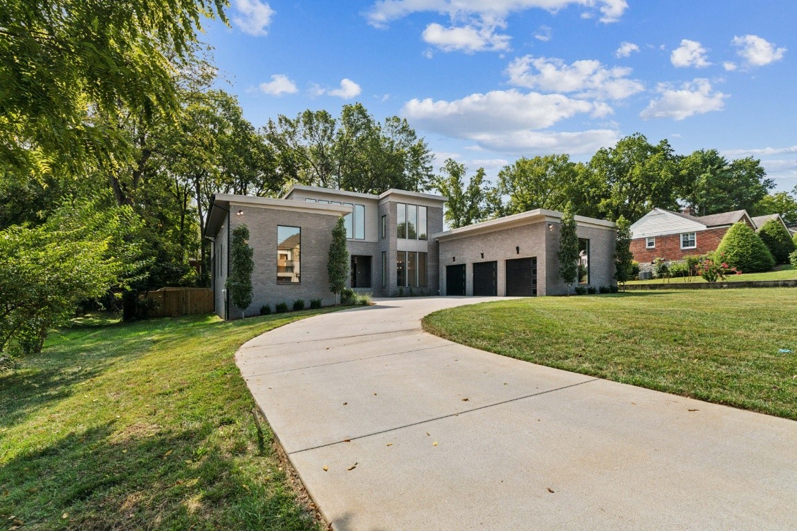 4032 General Bate Dr