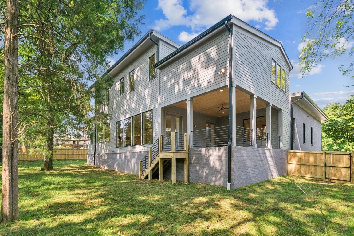 4032 General Bate Dr