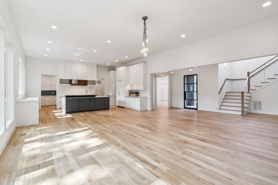 4032 General Bate Dr