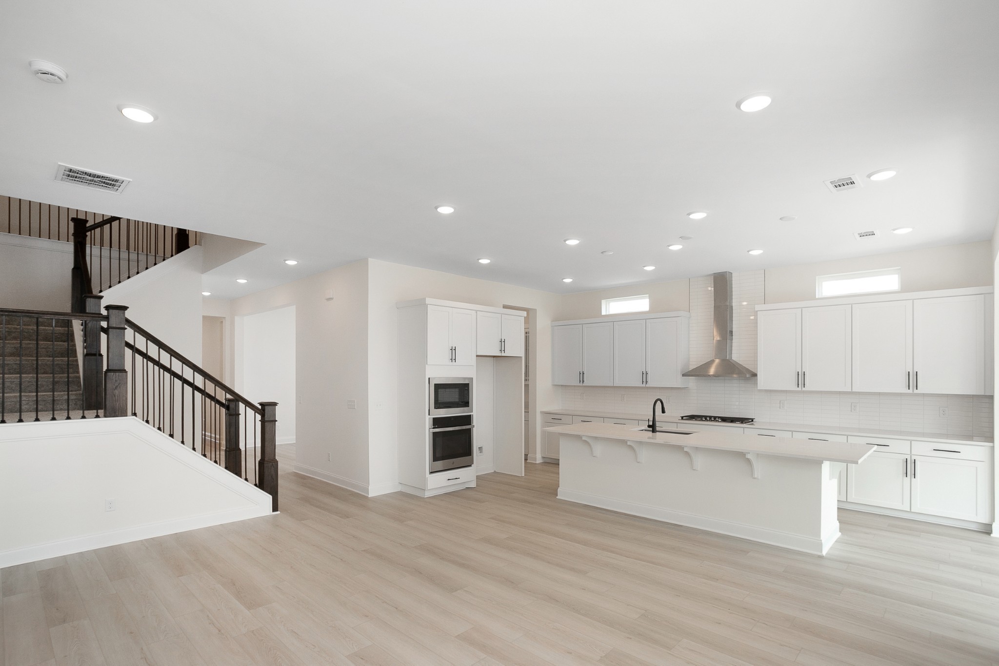 1437 Ovaldale Drive Avril