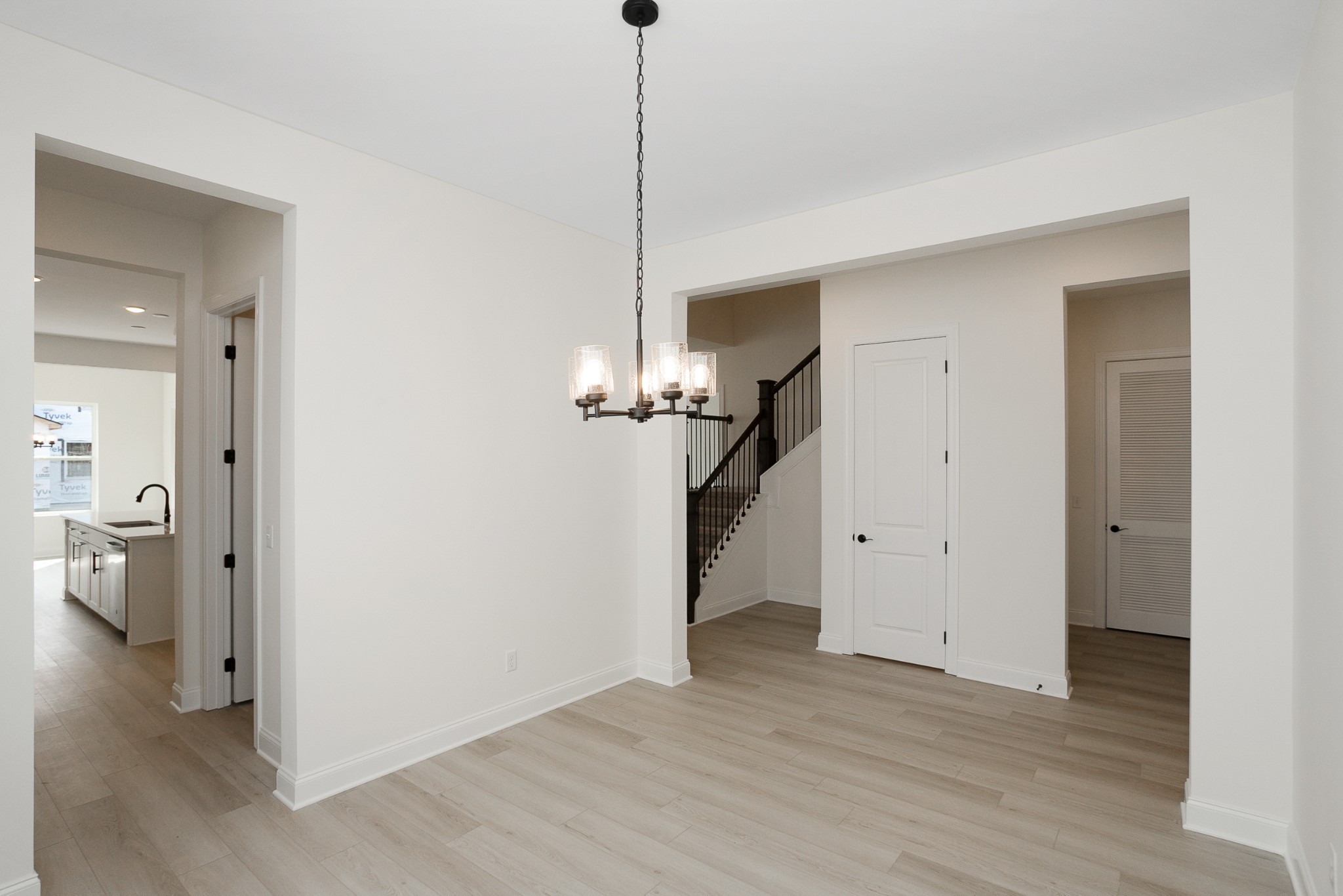 1437 Ovaldale Drive Avril